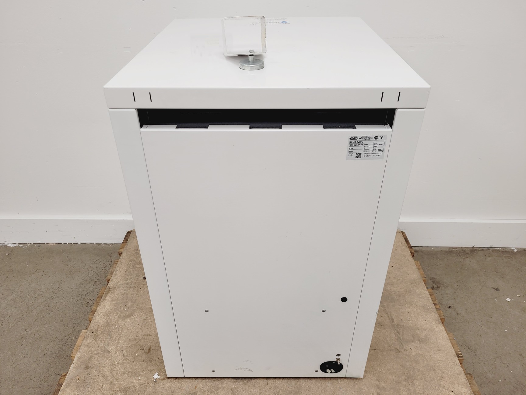 Image of Ekom DK50 2VS/M Air Compressor W/ Enclosure