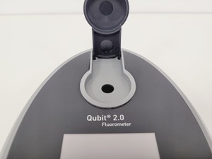 Thumbnail image of Invitrogen Qubit 2.0 Fluorometer