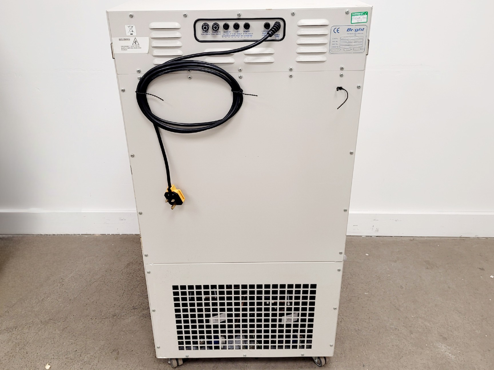Image of Bright OTF/AS/EC 960841296 Cryostat Lab