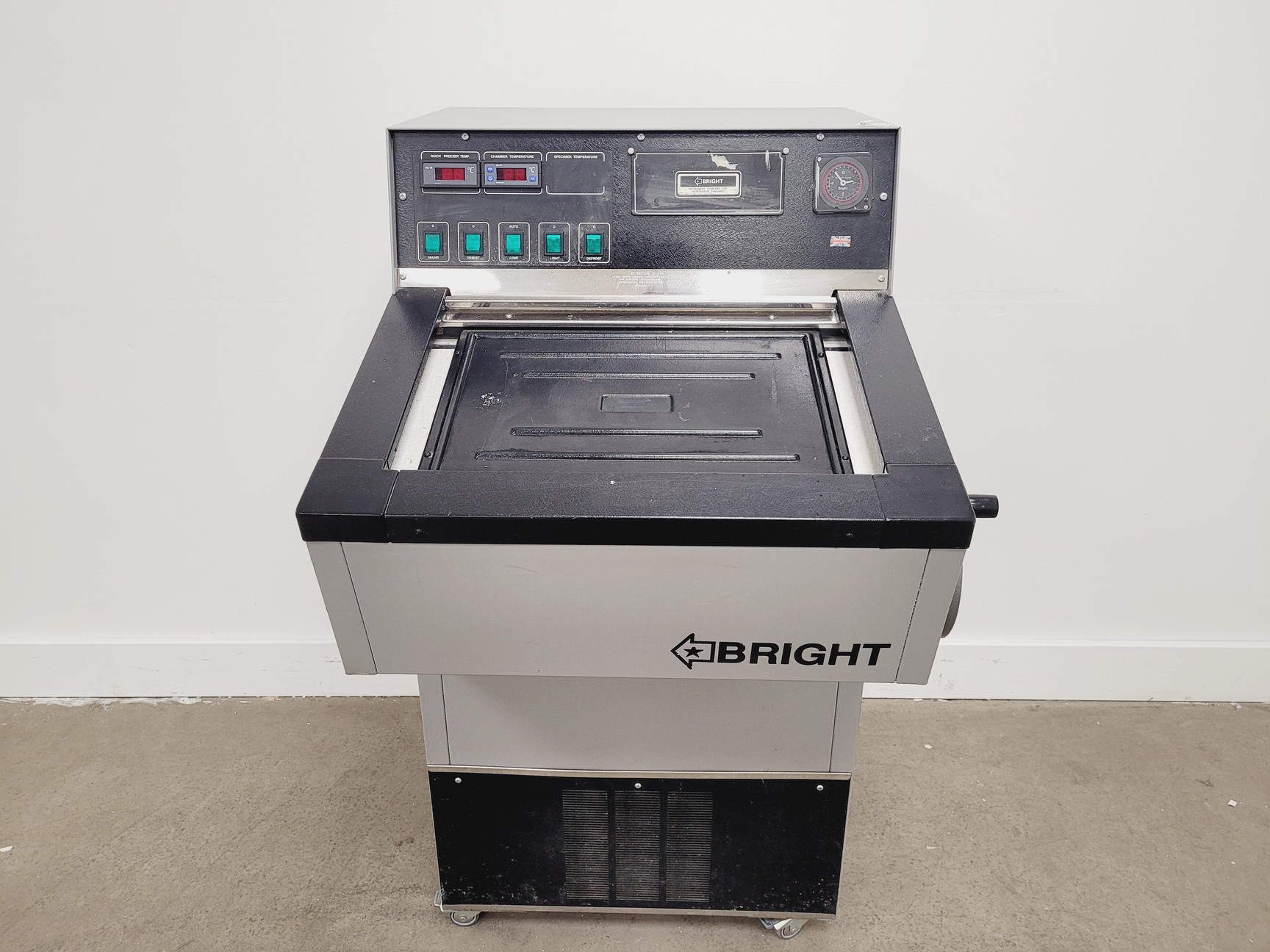 Image of Bright OTF/AS 90111890