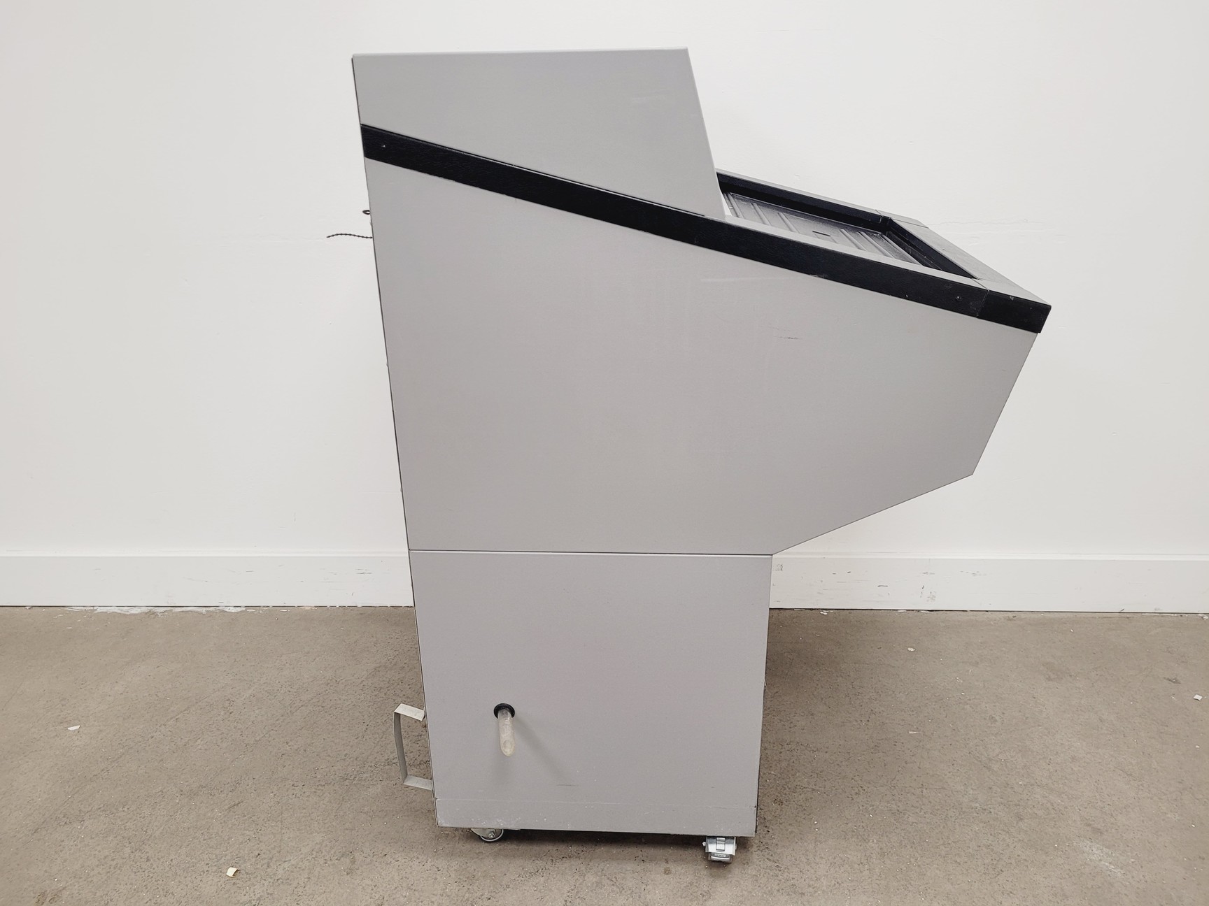 Image of Bright OTF/AS 90111890 Cryostat - Spares/Repair Lab