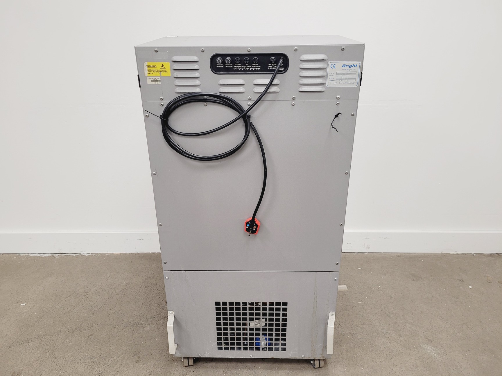 Image of Bright OTF/AS 90111890 Cryostat - Spares/Repair Lab
