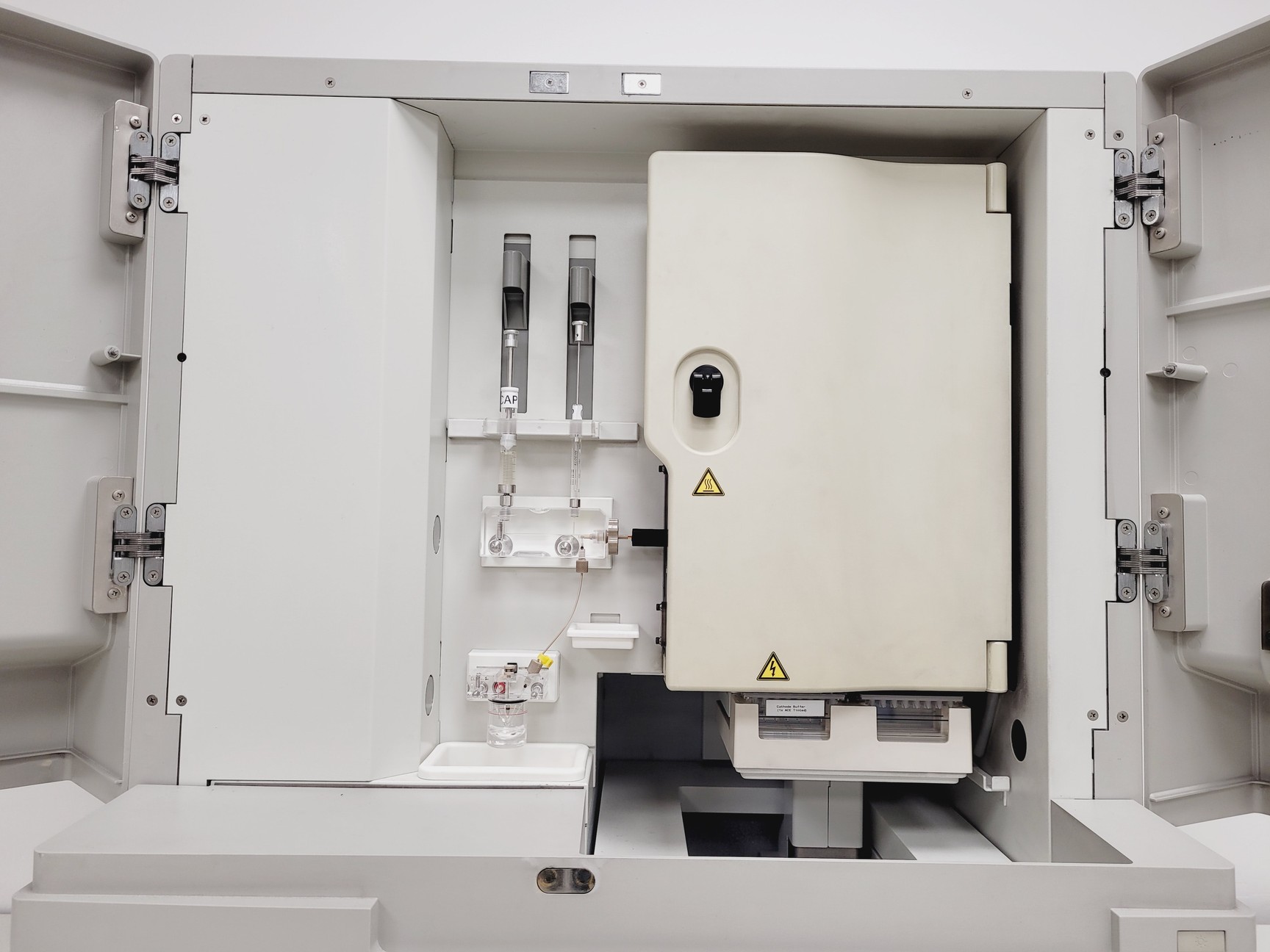 Image of Applied Biosystems Prism 3100 Genetic Analyser