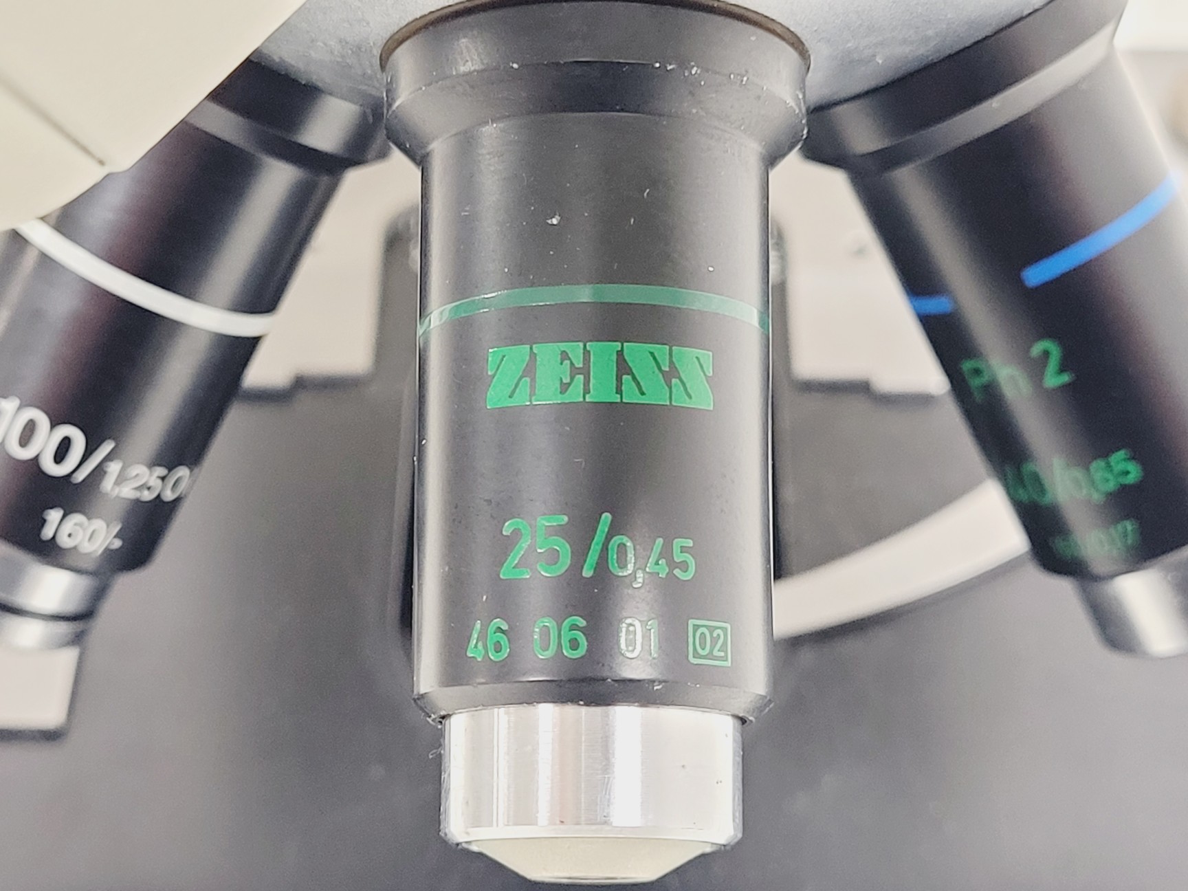 Image of Carl Zeiss Standard 20 Compound Microscope W/ 4 x Objectives