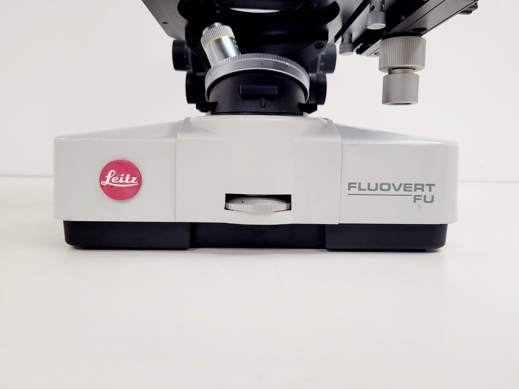 Image of Wild Leitz GMBH Fluovert FU 090-128.017 Inverted Microscope