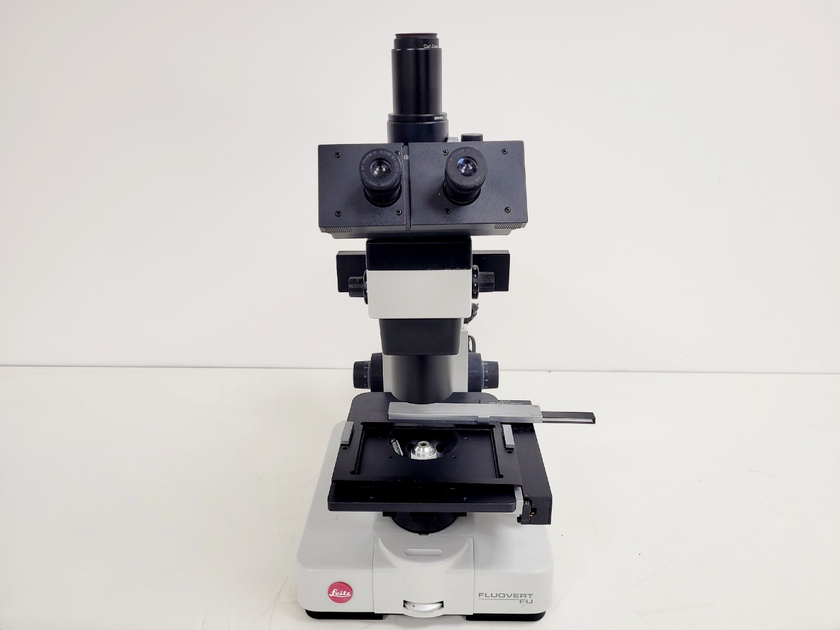 Image of Wild Leitz GMBH Fluovert FU 090-128.017 Inverted Microscope