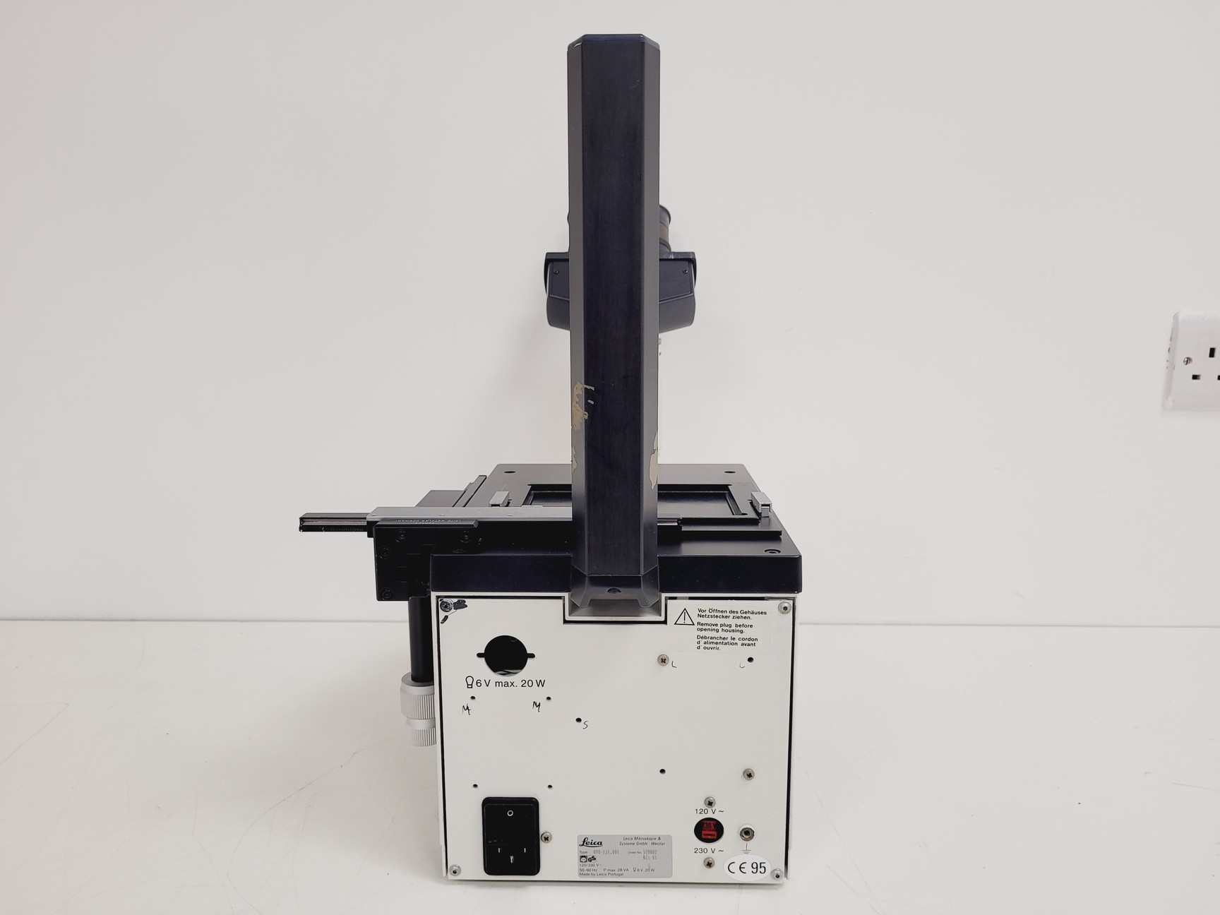 Image of Leica DMIL 090-131-00.1 Microscope Body w/ 4 Objectives + Eye pieces