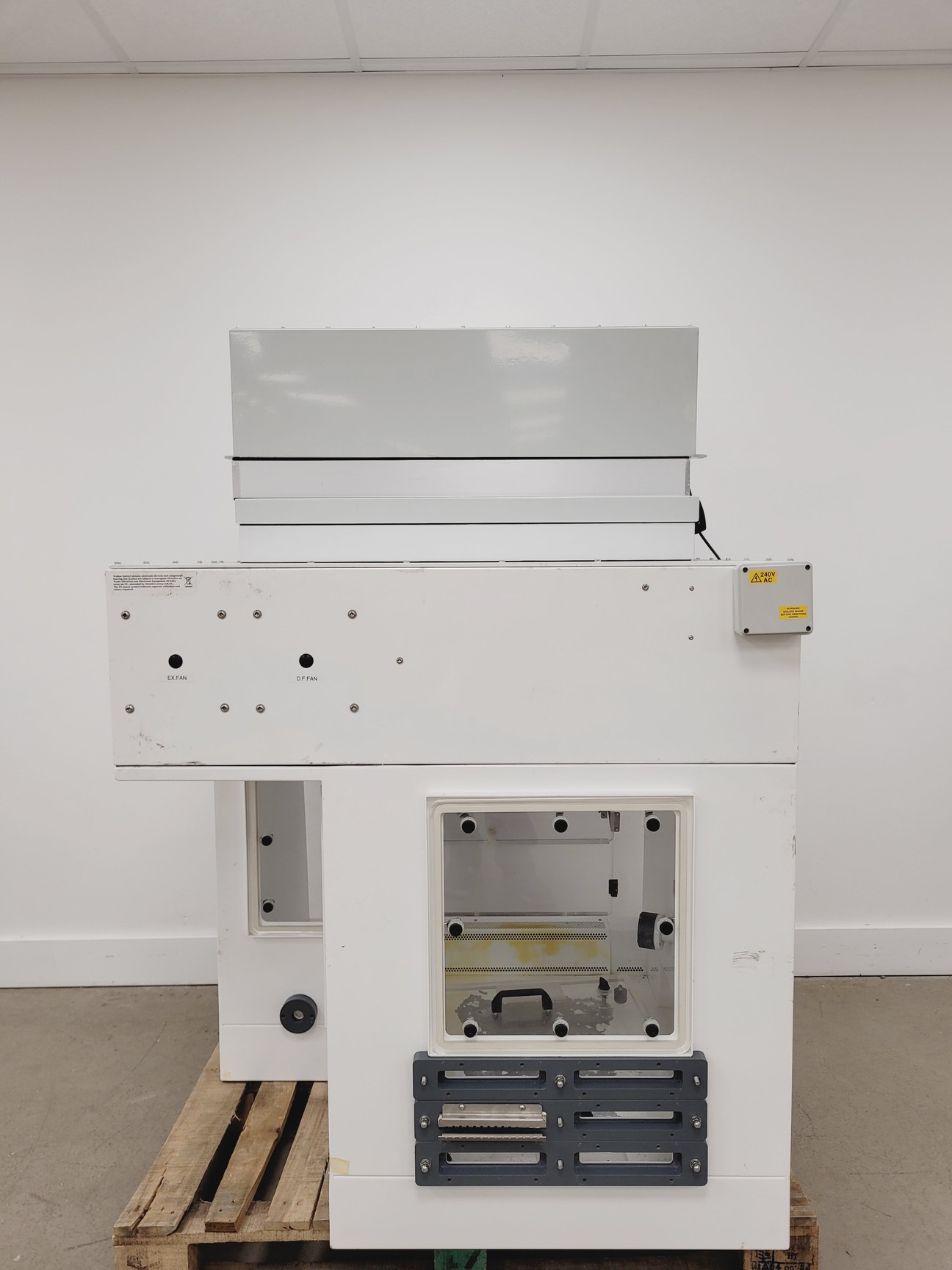 Image of Beckman Coulter Class II MSC Safety Cabinet