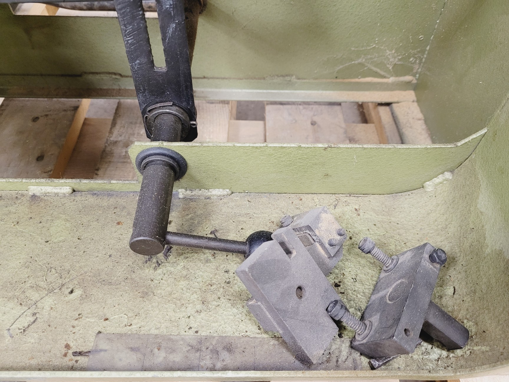 Image of Startrite 14-S-5 Vertical Bandsaw