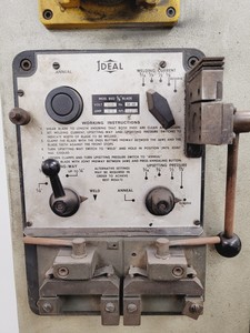 Thumbnail image of Startrite 314H Vertical Bandsaw 152x91x184 cm LxWxH 