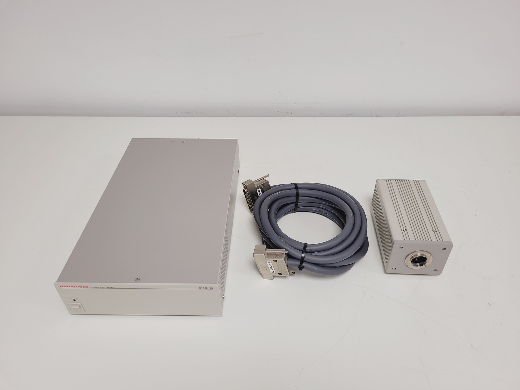Image of Hamamatsu C4742-95/C4742-96-12G04 Digital Camera & Controller Firewire