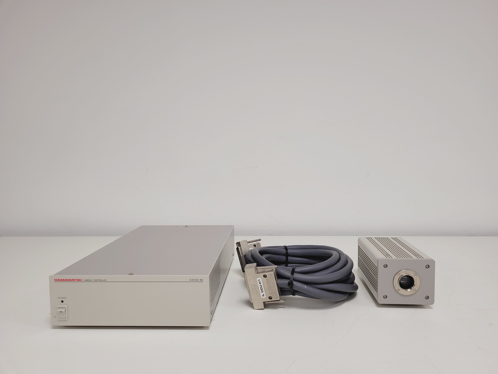 Image of Hamamatsu C4742-95/C4742-96-12G04 Digital Camera & Controller Firewire