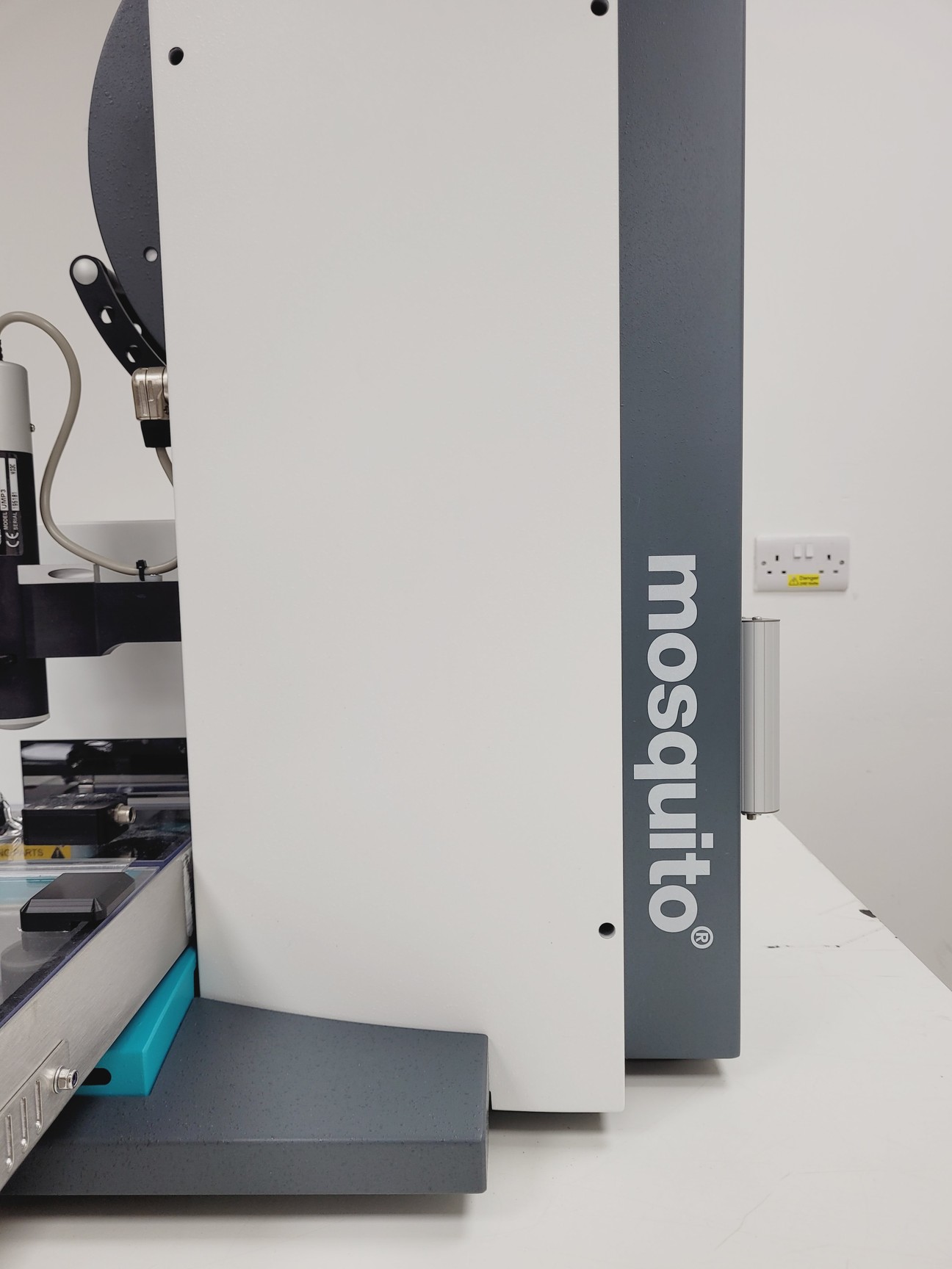 Image of SPTLabTech Mosquito LCP Liquid Handling System with Humidity Chamber & Software