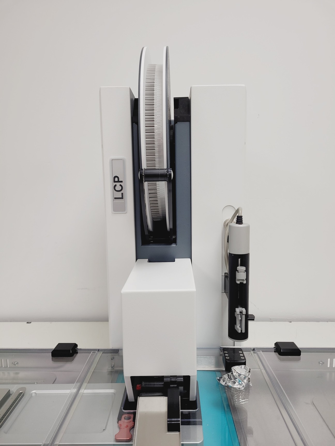 Image of SPTLabTech Mosquito LCP Liquid Handling System with Humidity Chamber & Software