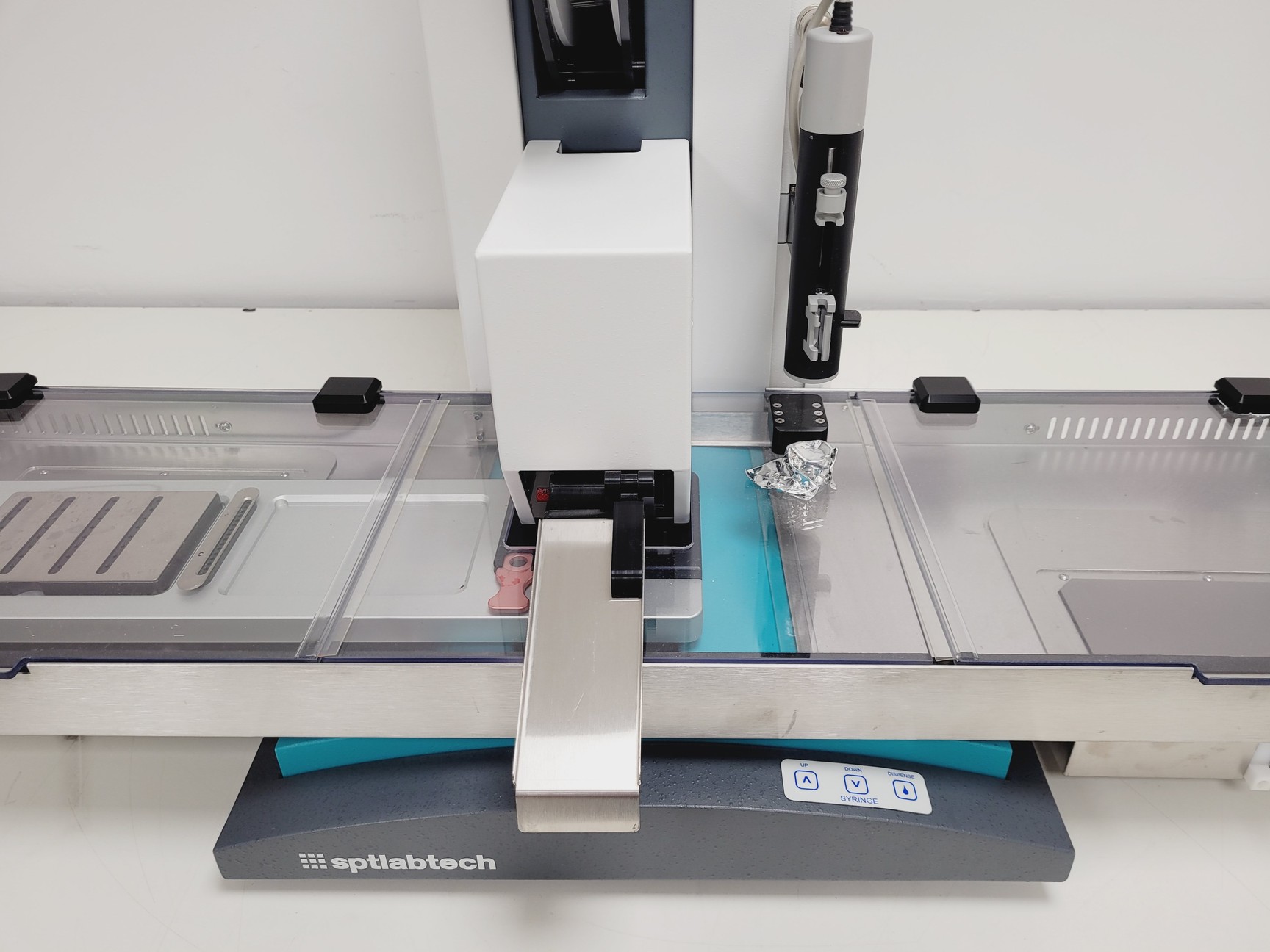 Image of SPTLabTech Mosquito LCP Liquid Handling System with Humidity Chamber & Software