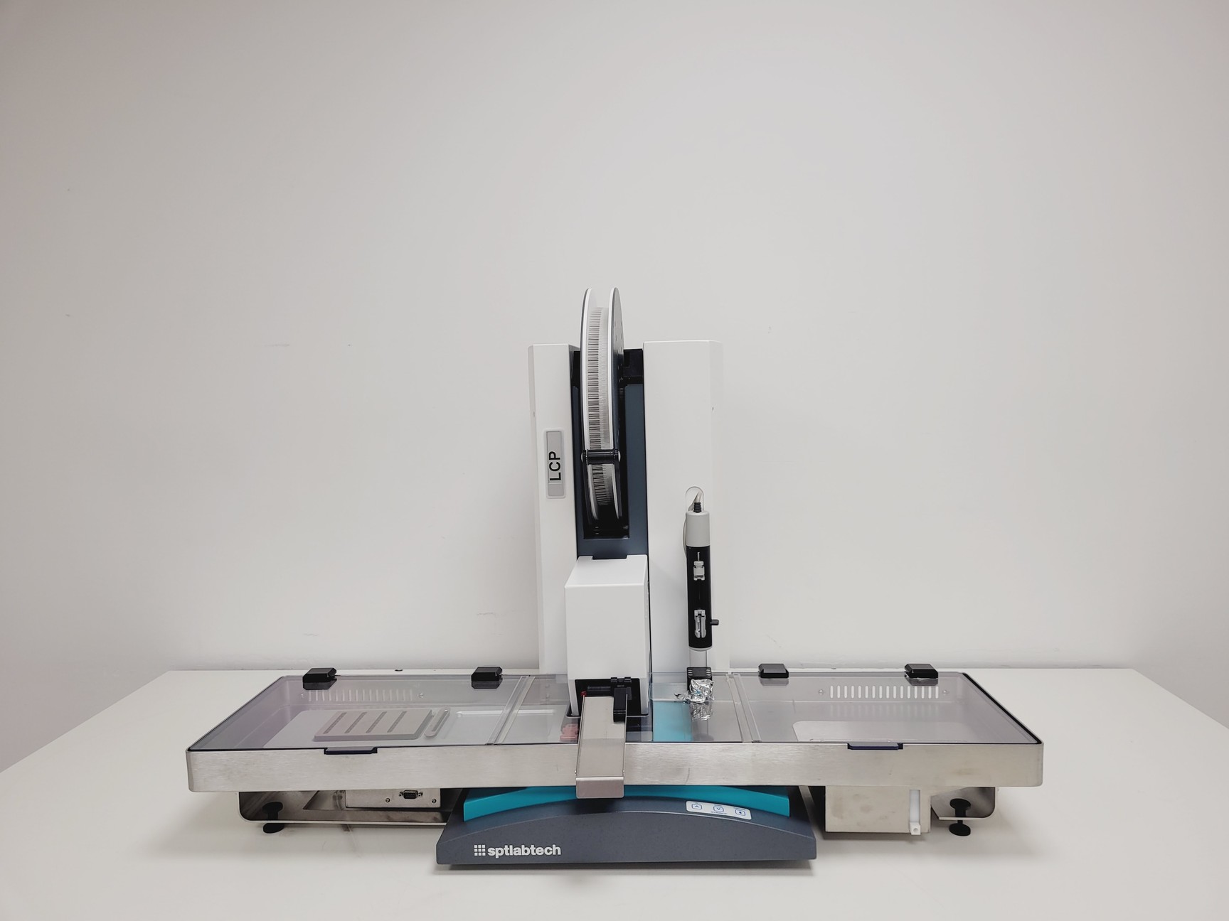 Image of SPTLabTech Mosquito LCP Liquid Handling System with Humidity Chamber & Software