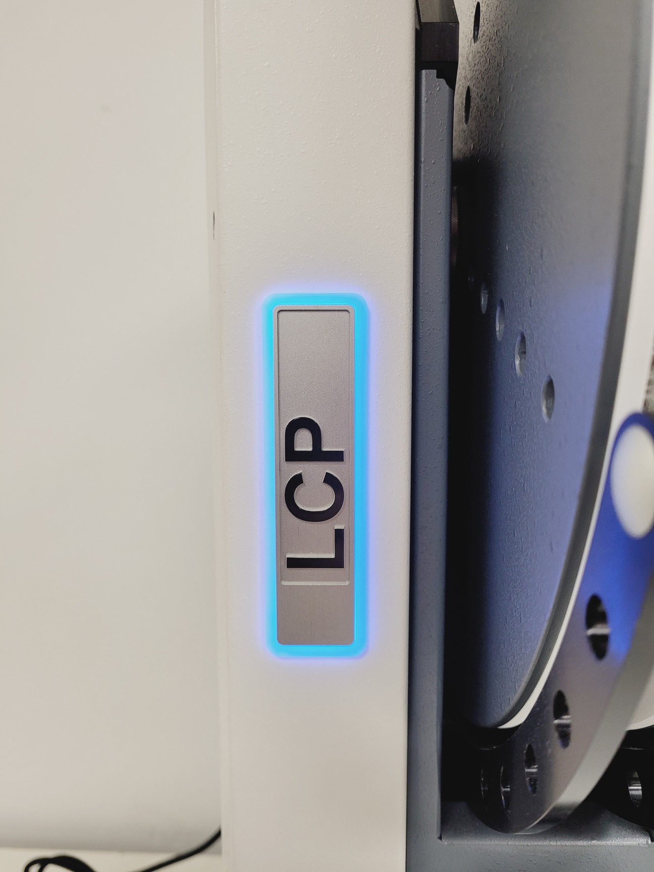 Image of SPTLabTech Mosquito LCP Liquid Handling System with Humidity Chamber & Software