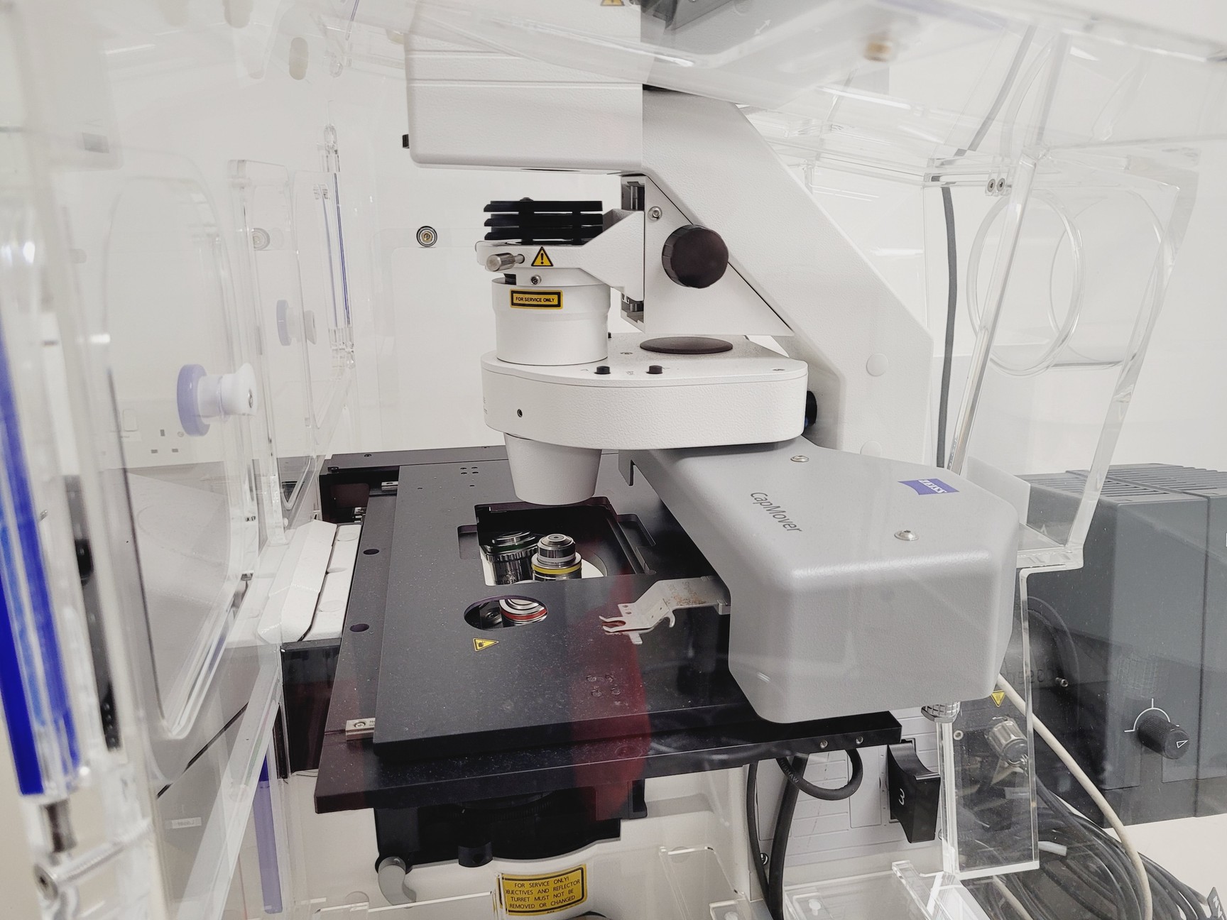 Image of Zeiss PALM Microbeam System With PC & Software