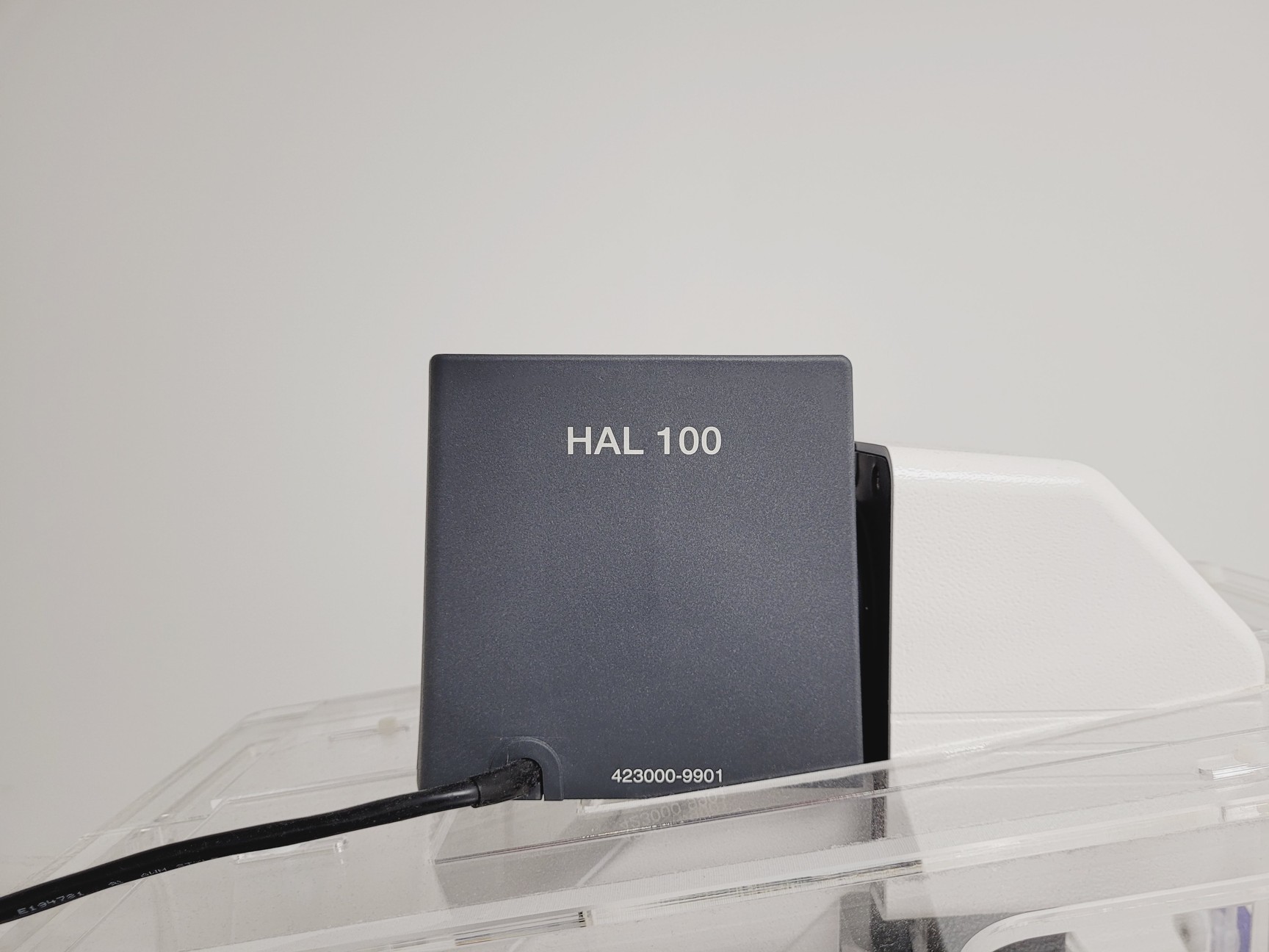 Image of Zeiss PALM Microbeam System With PC & Software