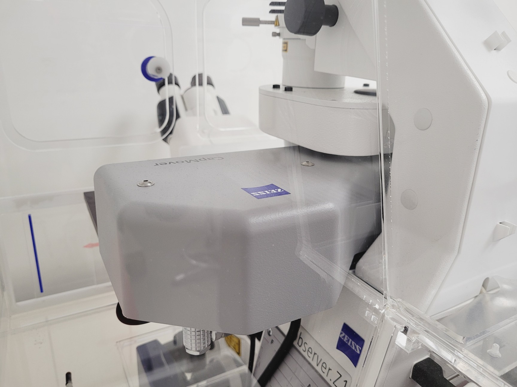 Image of Zeiss PALM Microbeam System With PC & Software