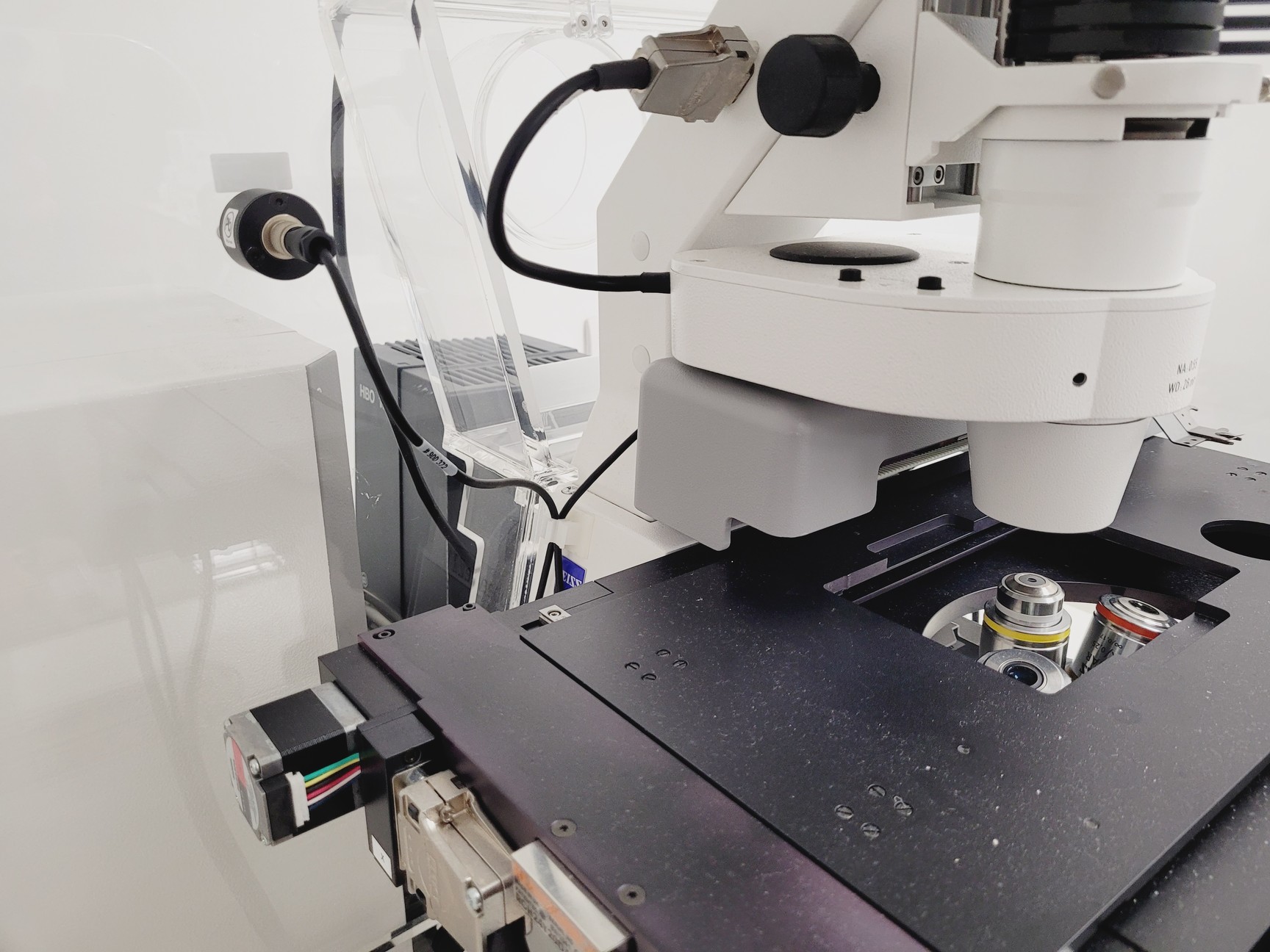 Image of Zeiss PALM Microbeam System With PC & Software