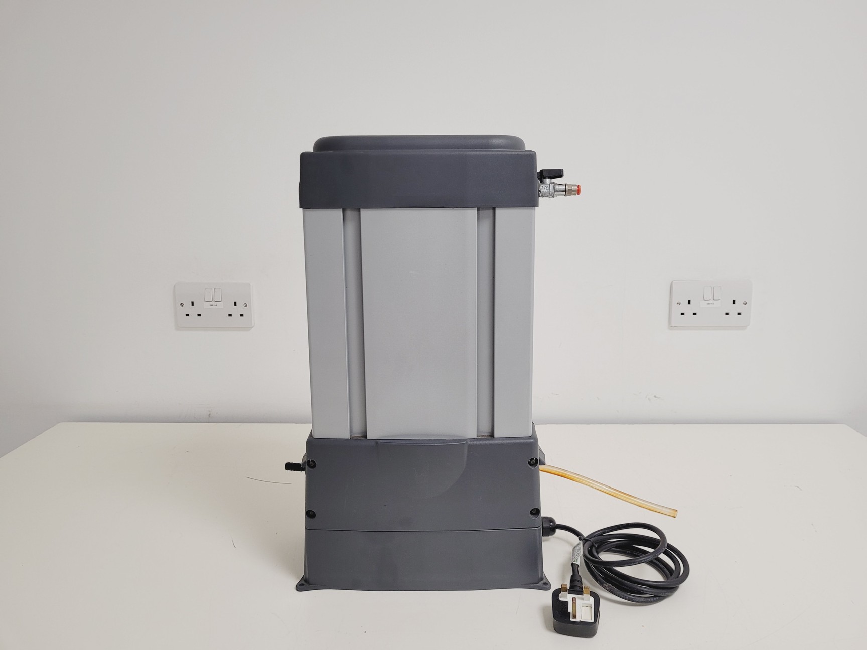 Image of Malvern Instruments Bohlin Gemini Rheometer System w/ PC & Software Lab