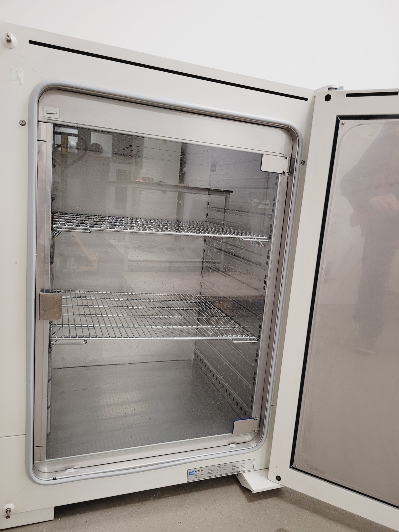 Image of MMM Incucell V 222 Incubator Lab