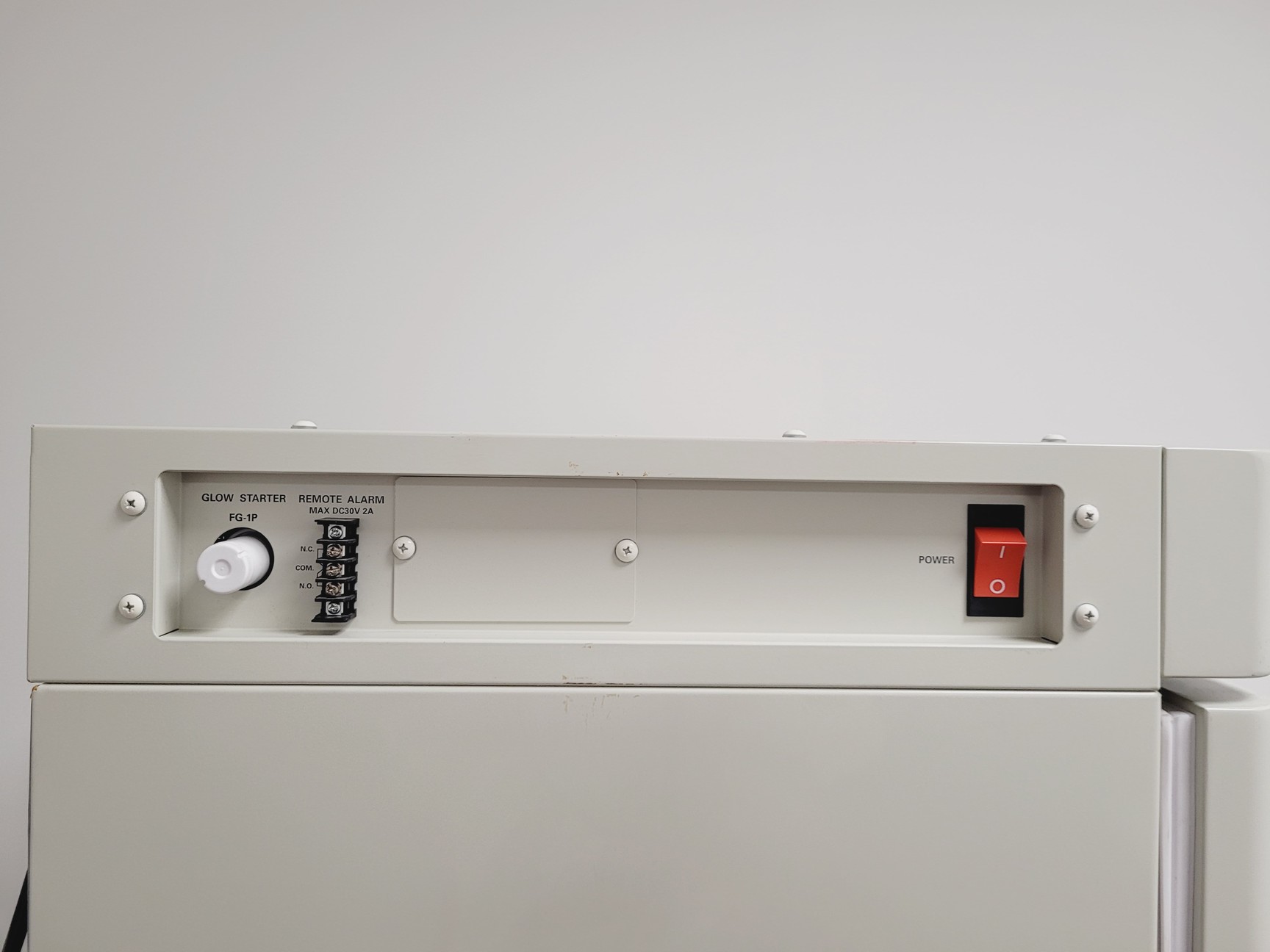 Image of Panasonic MIR-254-PE Refrigerated Incubator Lab