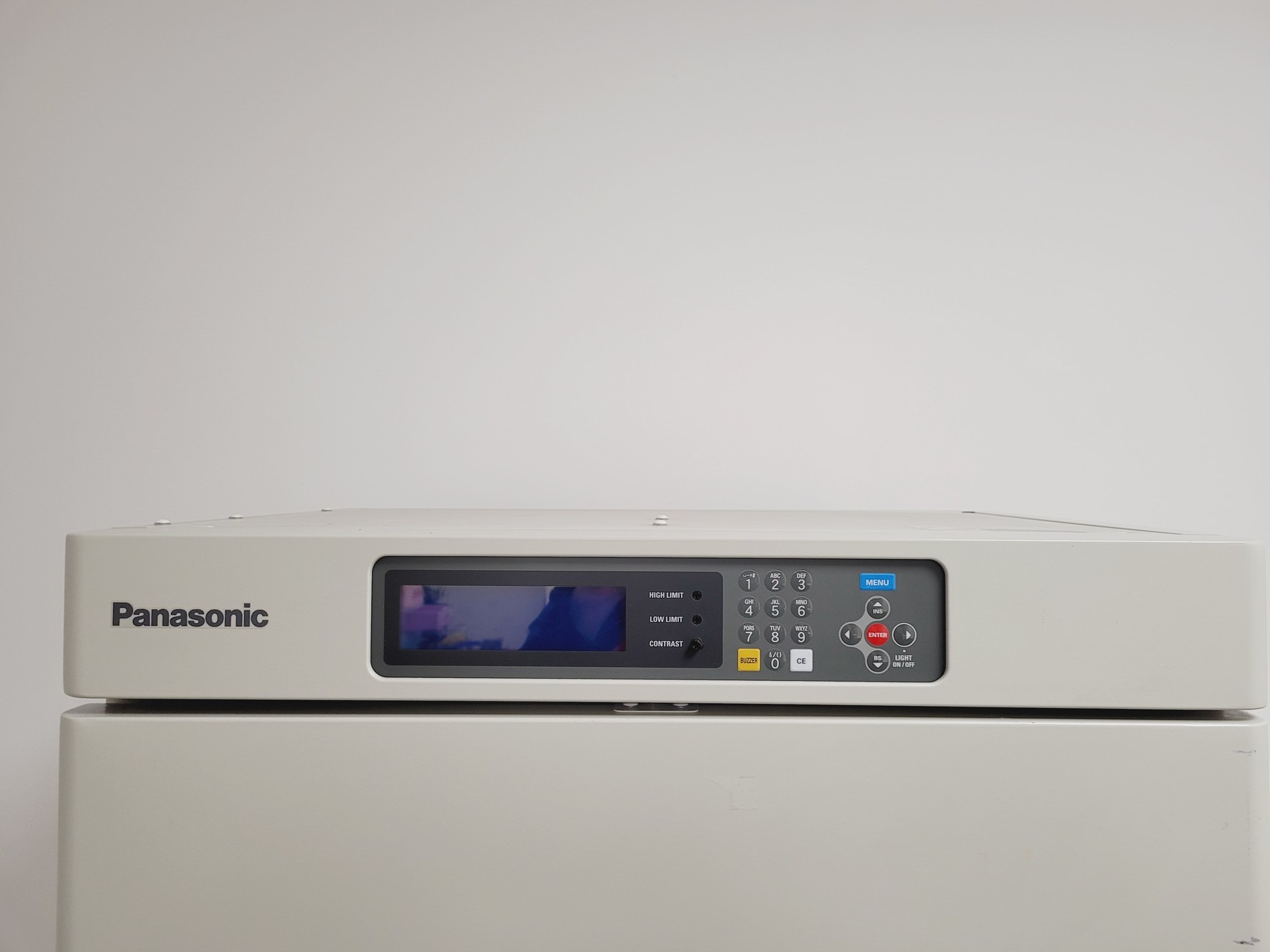 Image of Panasonic MIR-254-PE Refrigerated Incubator Lab