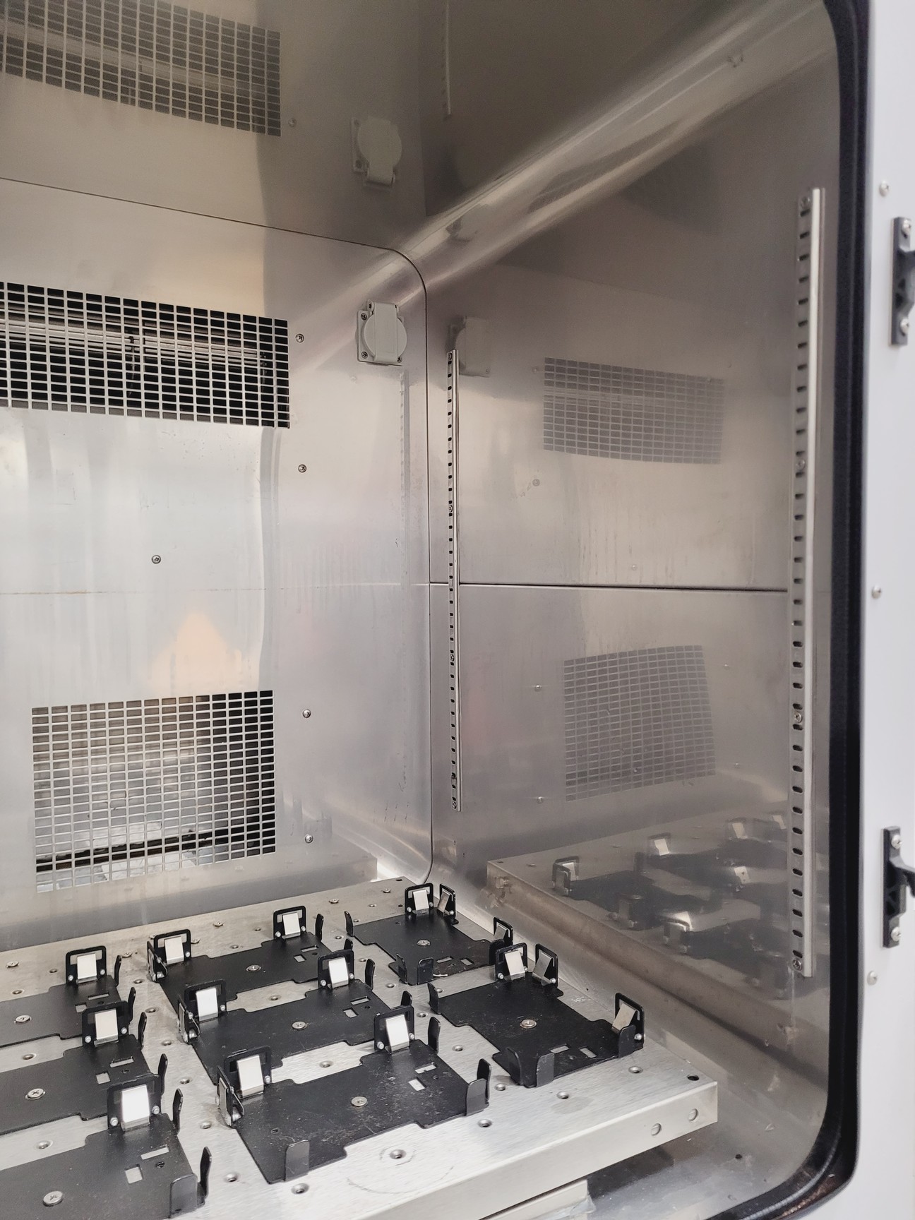 Image of Thermo Scientific MaxQ 6000 SHKE6000-1CE Shaking Incubator