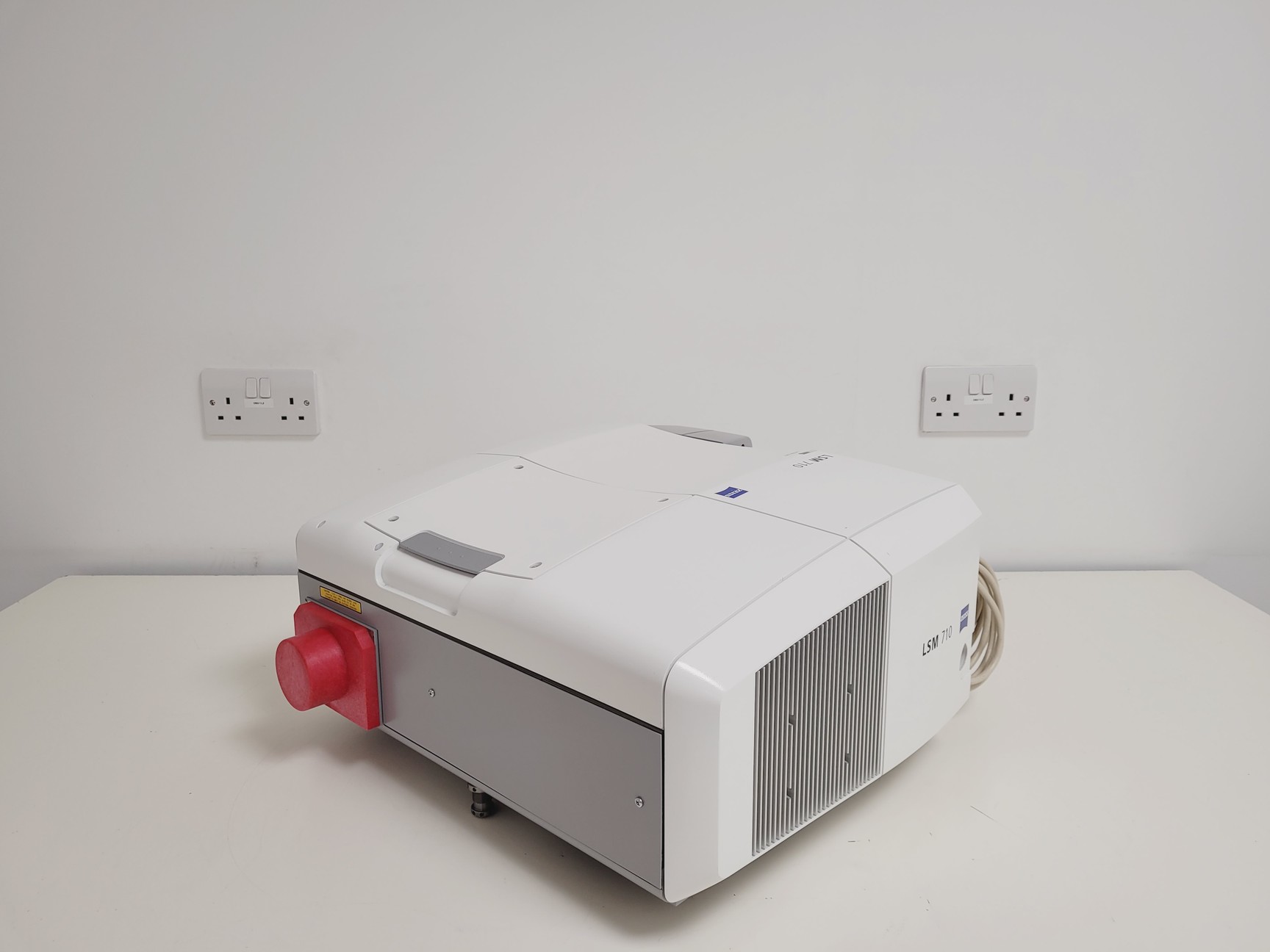 Image of Zeiss LSM 710 Confocal Laser Scan Head Quasar 3CH Microscopy 2020 Lab