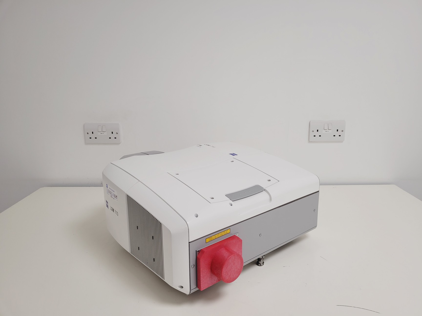 Image of Zeiss LSM 710 Confocal Laser Scan Head Quasar 3CH Microscopy 2020 Lab