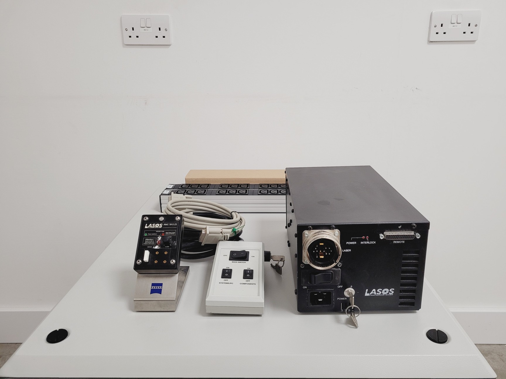 Image of Zeiss LSM 710 ECU Box With 3 x Lasers (Red, Green & Blue) Lab