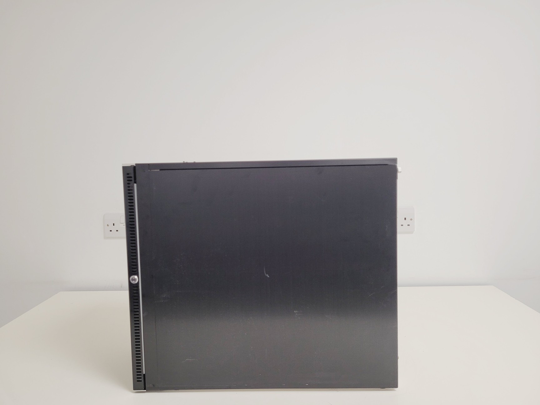 Image of Zeiss LIAN LI PCB-10 LSM RTPC Real Time PC Confocal Microscopy Lab