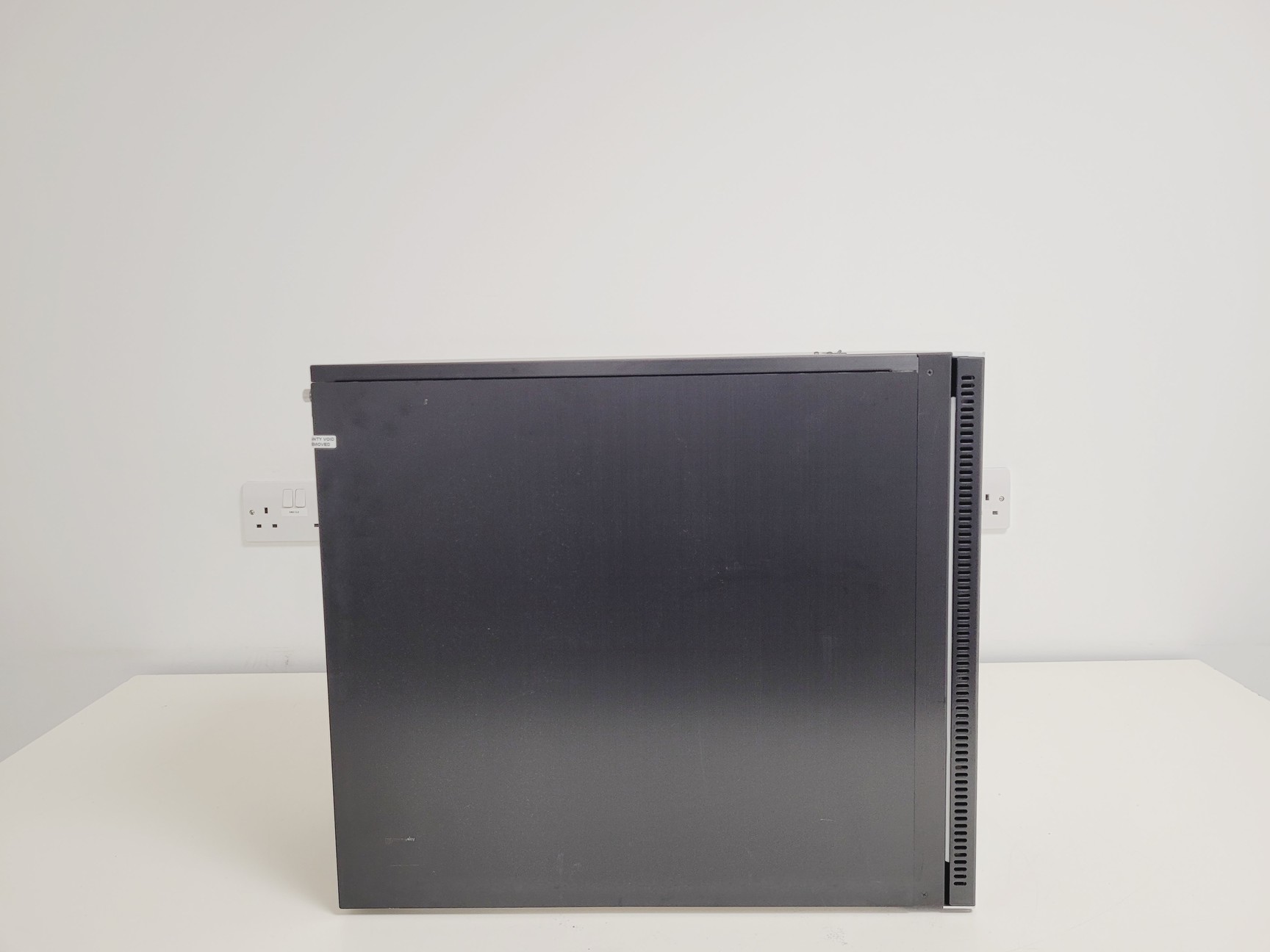 Image of Zeiss LIAN LI PCB-10 LSM RTPC Real Time PC Confocal Microscopy Lab