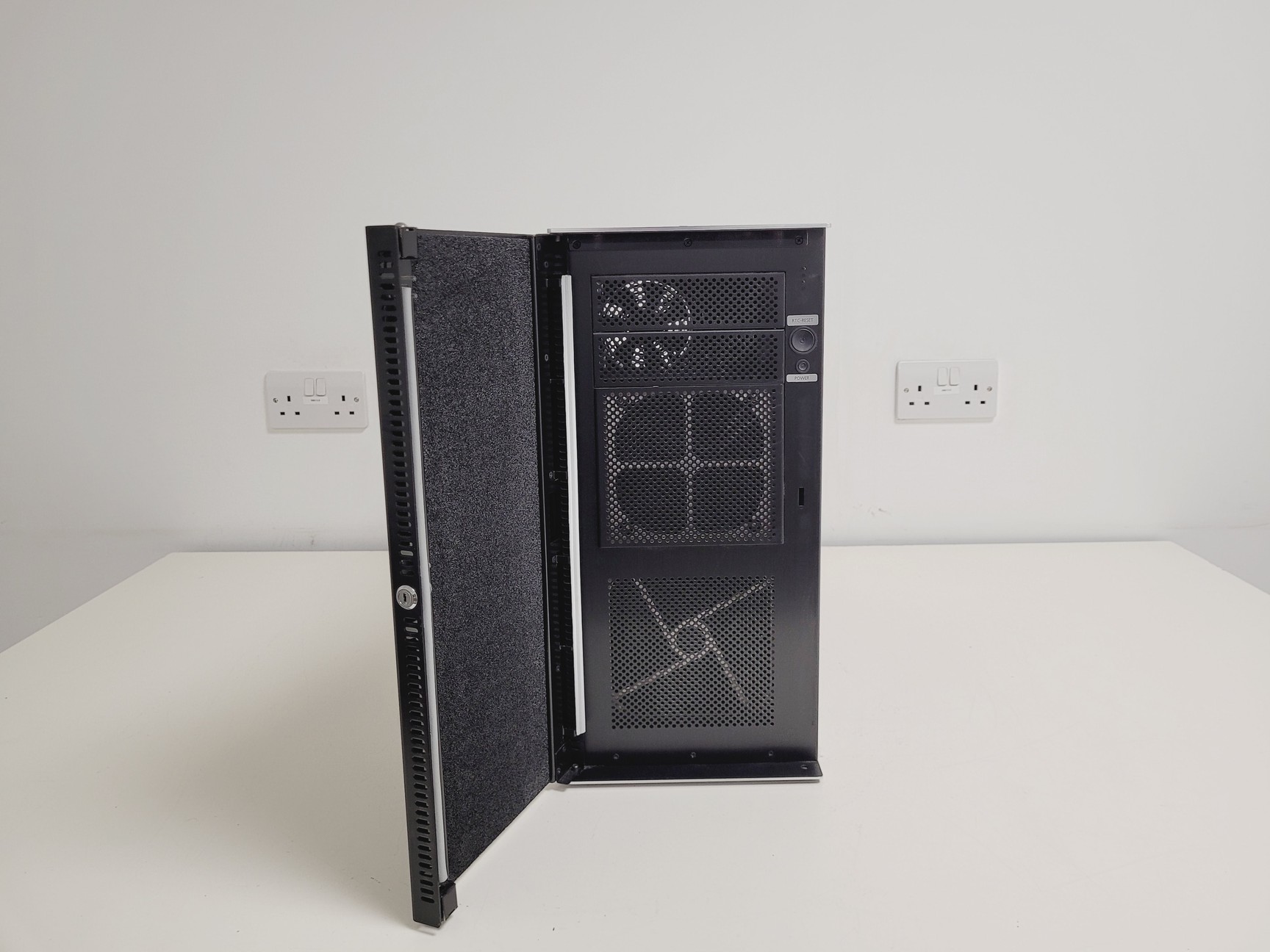 Image of Zeiss LIAN LI PCB-10 LSM RTPC Real Time PC Confocal Microscopy Lab