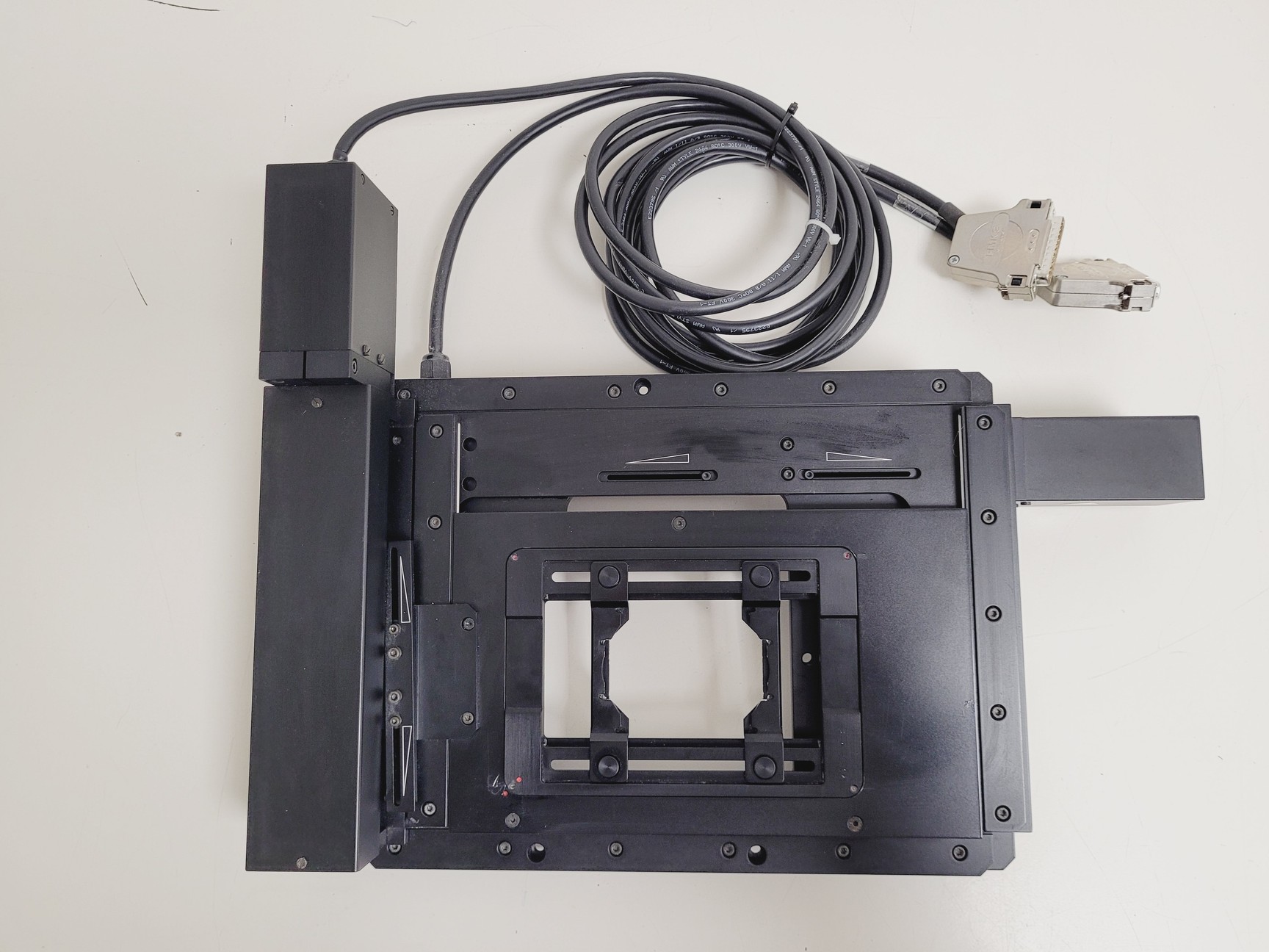 Image of Marzhauser Wetzlar SCAN IM 130x100 DC - 1mm Stage Zeiss Axio Observer .Z1 Lab