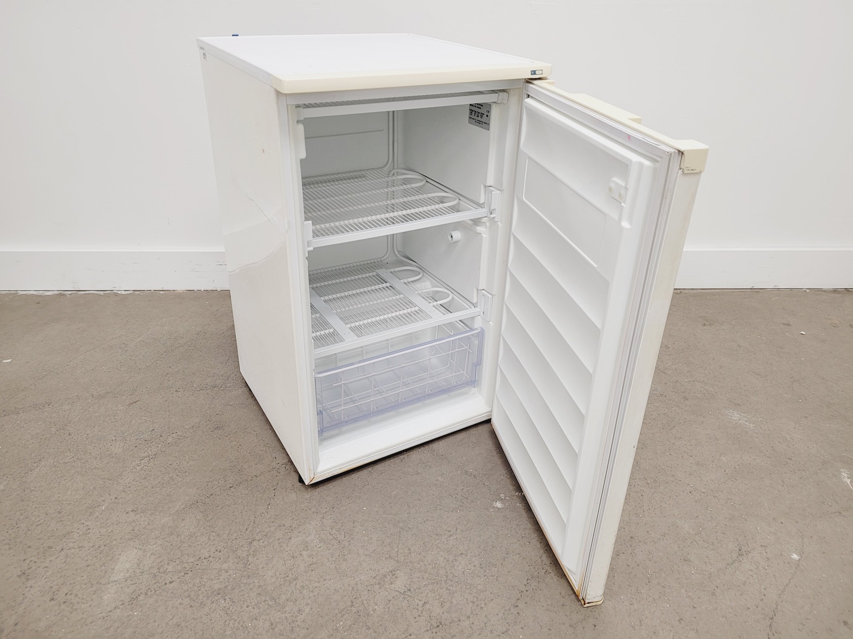 Image of Labcold RLVF0420 Lab Freezer