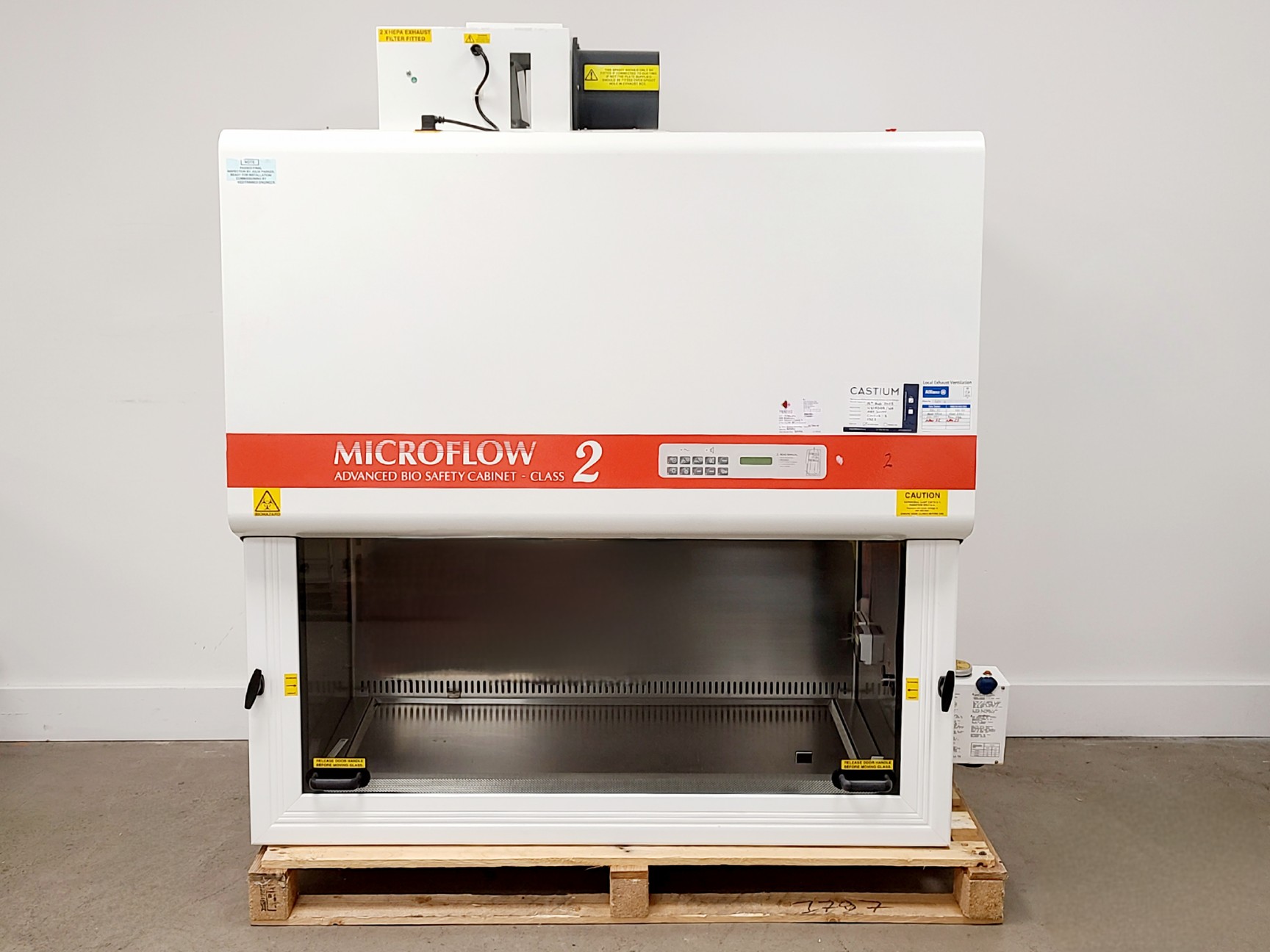 Image of BioQuell Microflow Class 2 Safety Cabinet