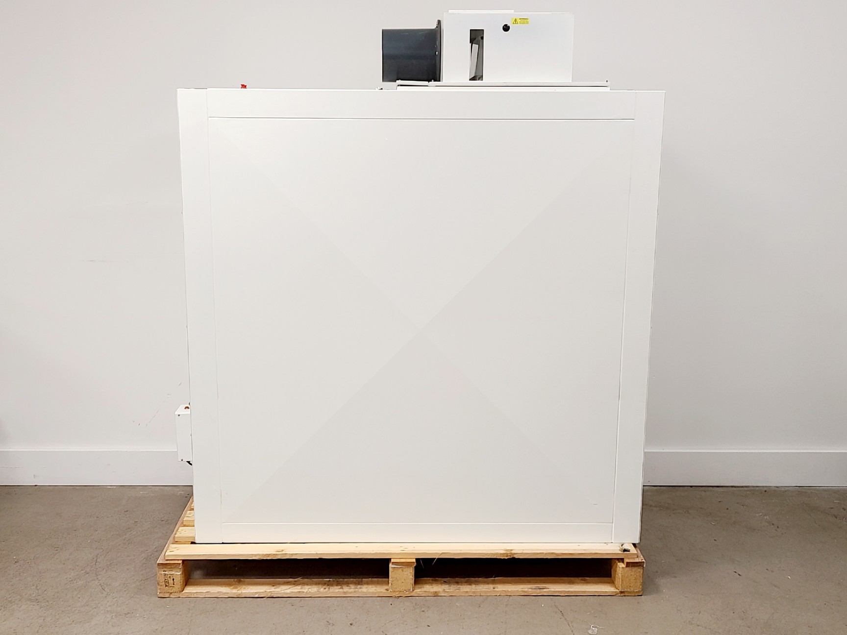 Image of BioQuell Microflow Class 2 Safety Cabinet