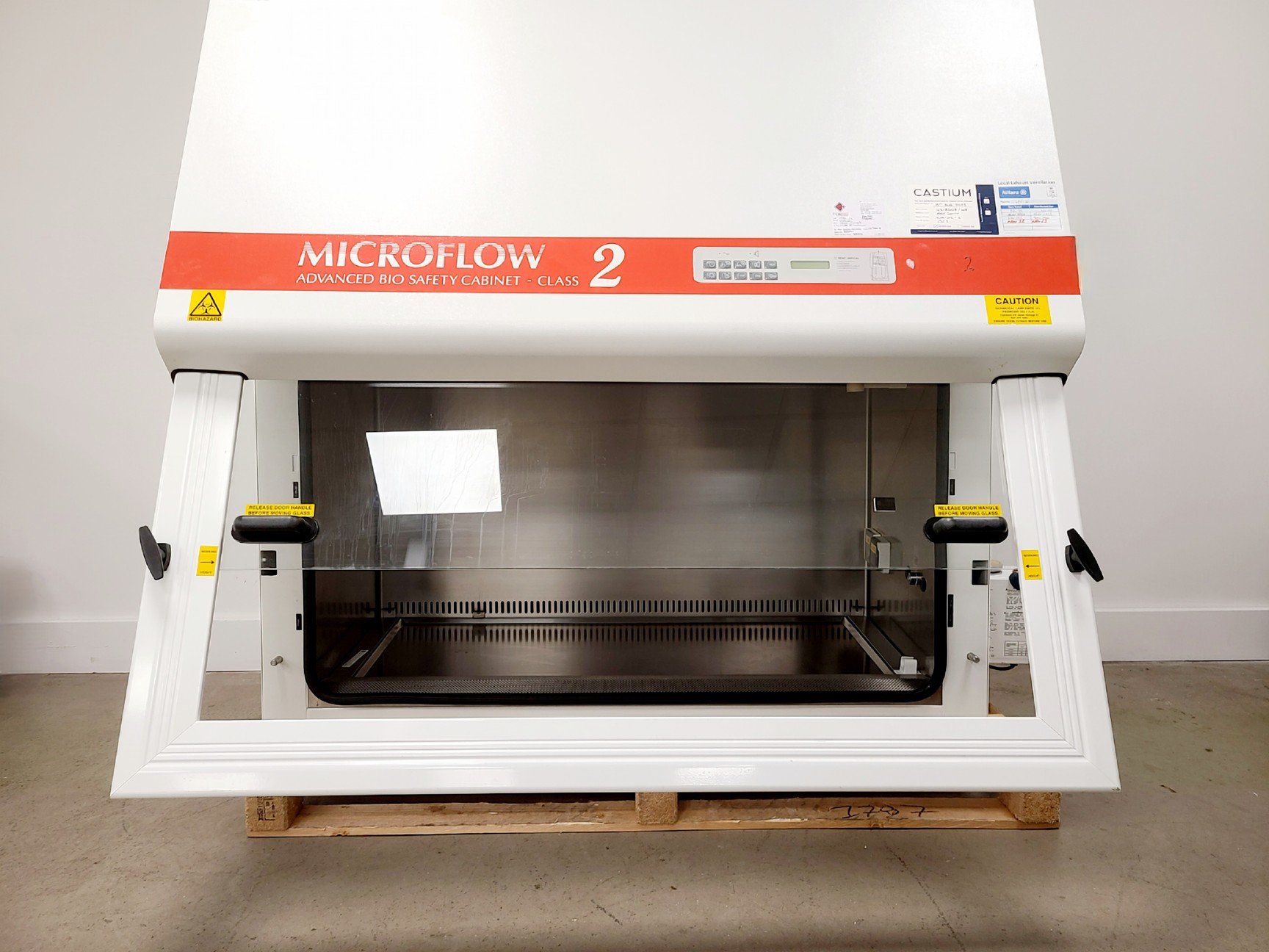 Image of BioQuell Microflow Class 2 Safety Cabinet