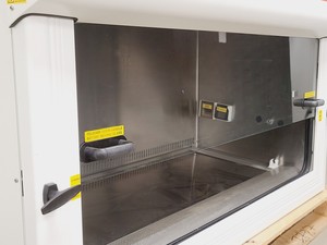 Thumbnail image of BioQuell Microflow Class 2 Safety Cabinet