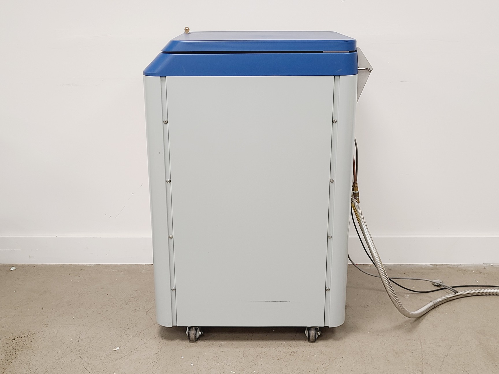 Image of Taylor Wharton K Series 10K Cryostat Storage System