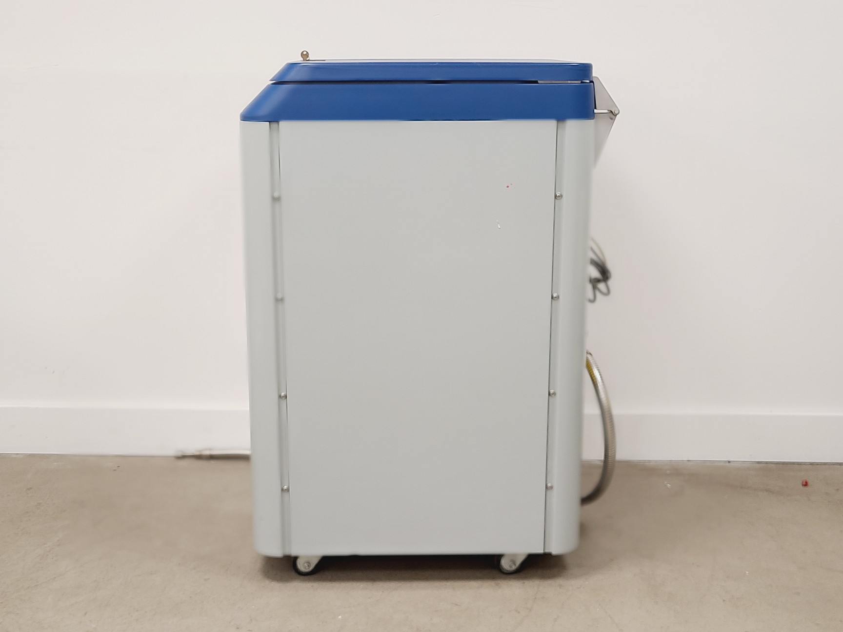 Image of Taylor Wharton K Series 10K Cryostat Storage System