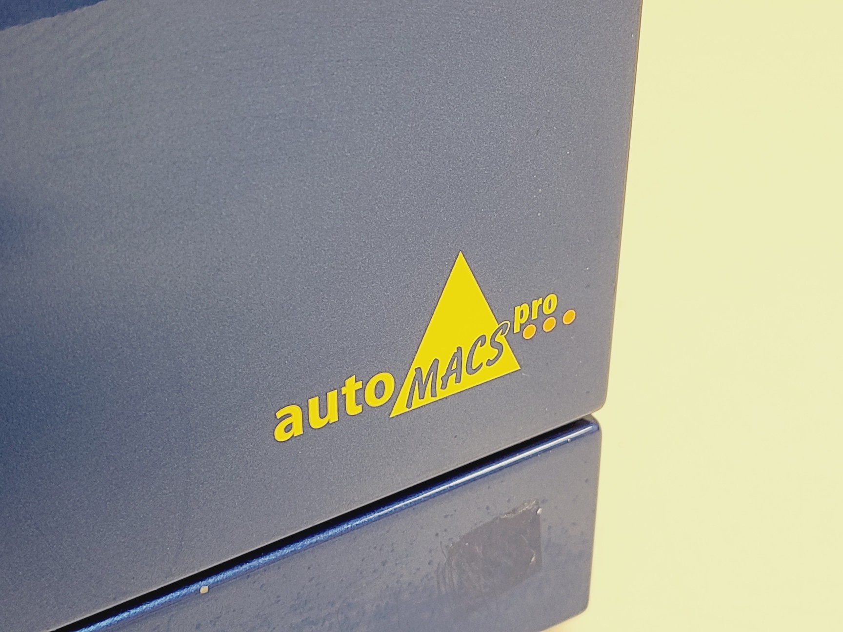 Image of MILTENYI BIOTEC AutoMACS Pro Cell Sorter