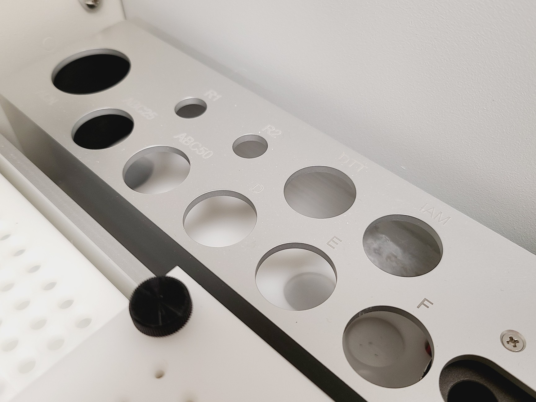 Image of Intavis AG DigestPro MSi Automated Protein Digestion System w/ Consumables
