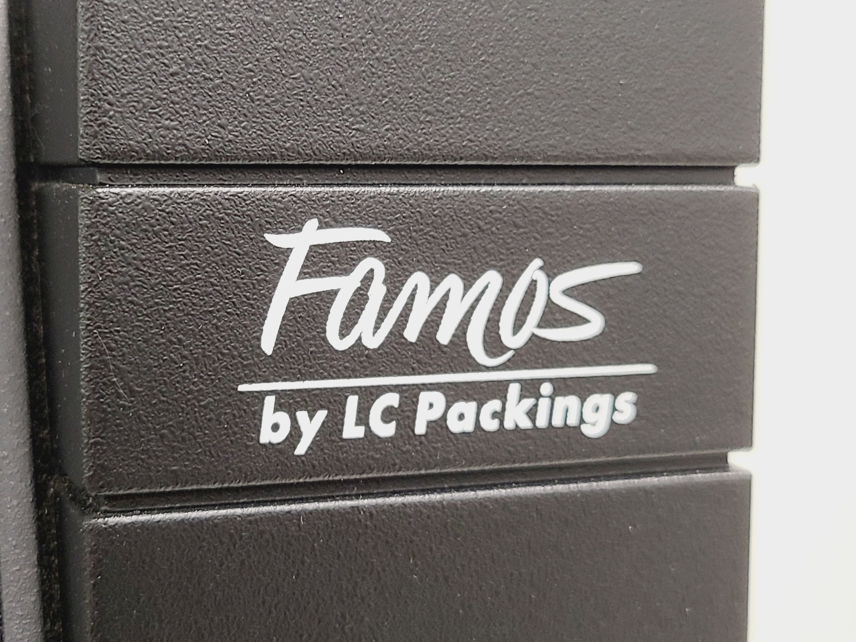 Image of LC Packings FAMOS Carousel Microautosampler