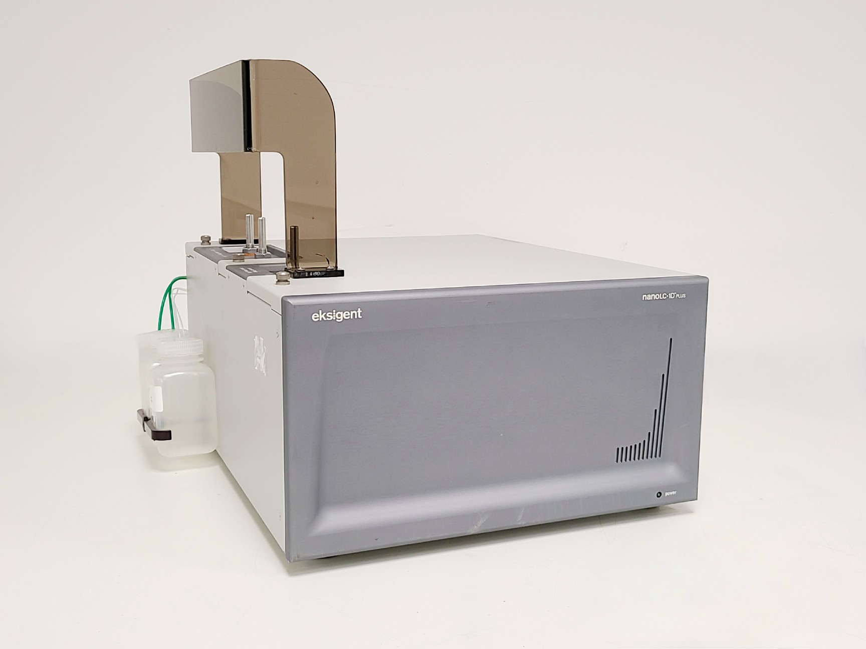 Image of Eksigent NanoLC-1D Plus HPLC System