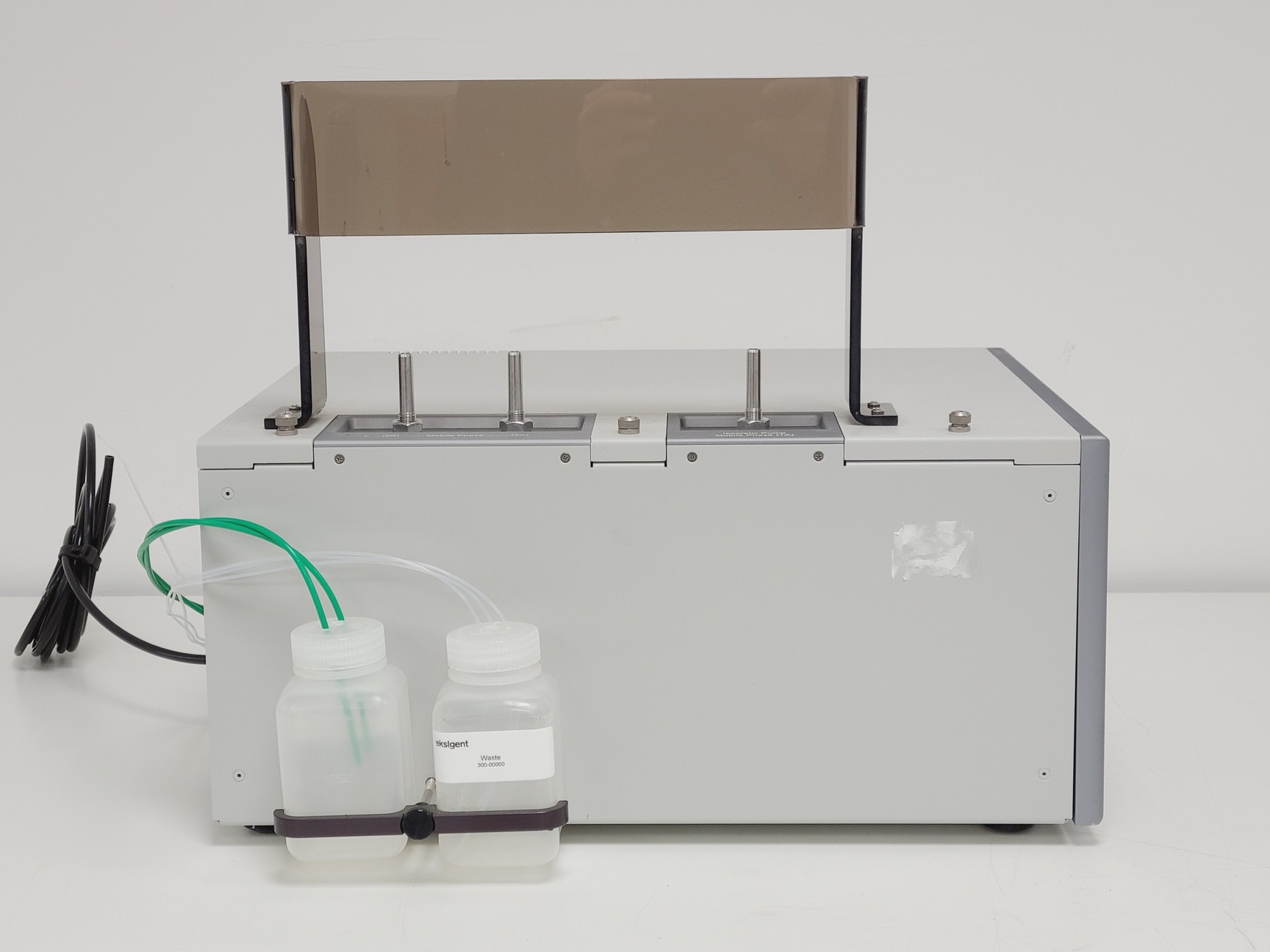 Image of Eksigent NanoLC-1D Plus HPLC System
