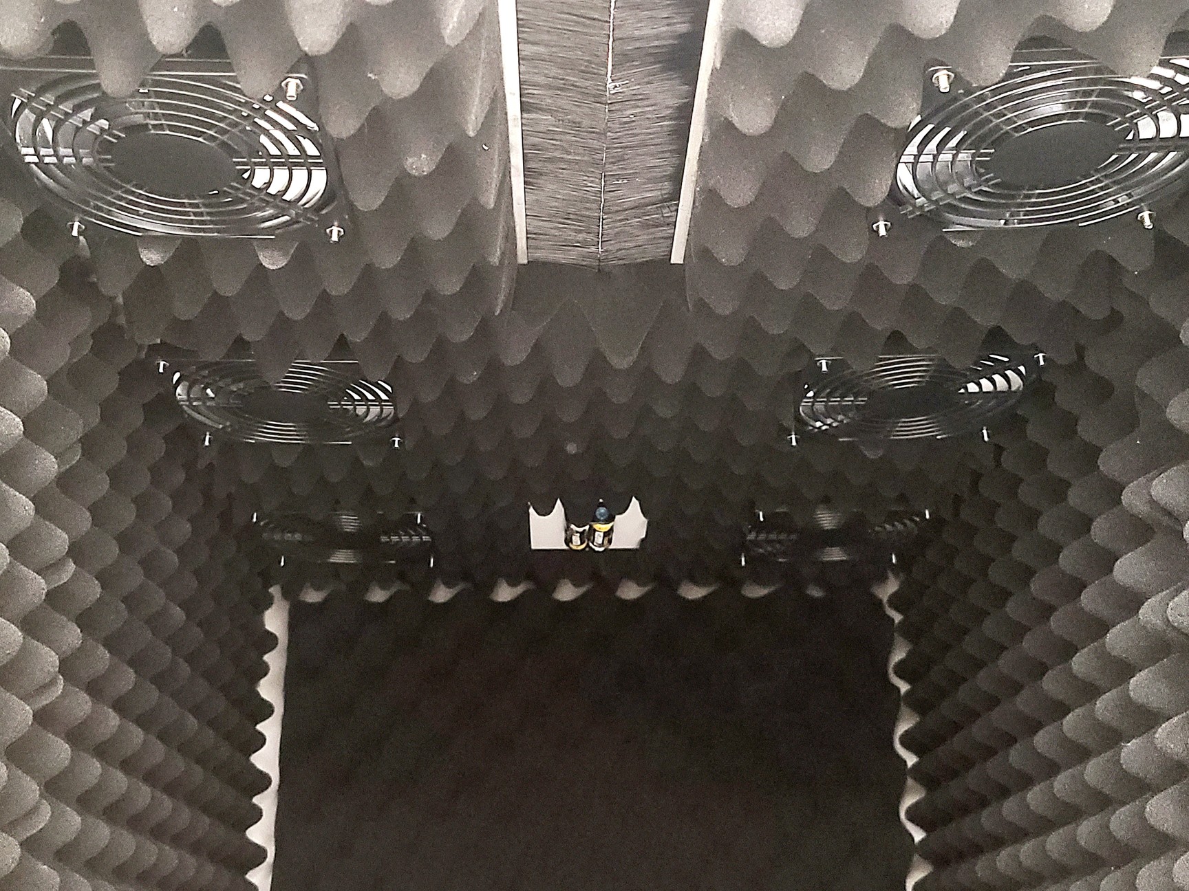 Image of MS WAT-902 Noise Reduction Enclosure for Water Chiller